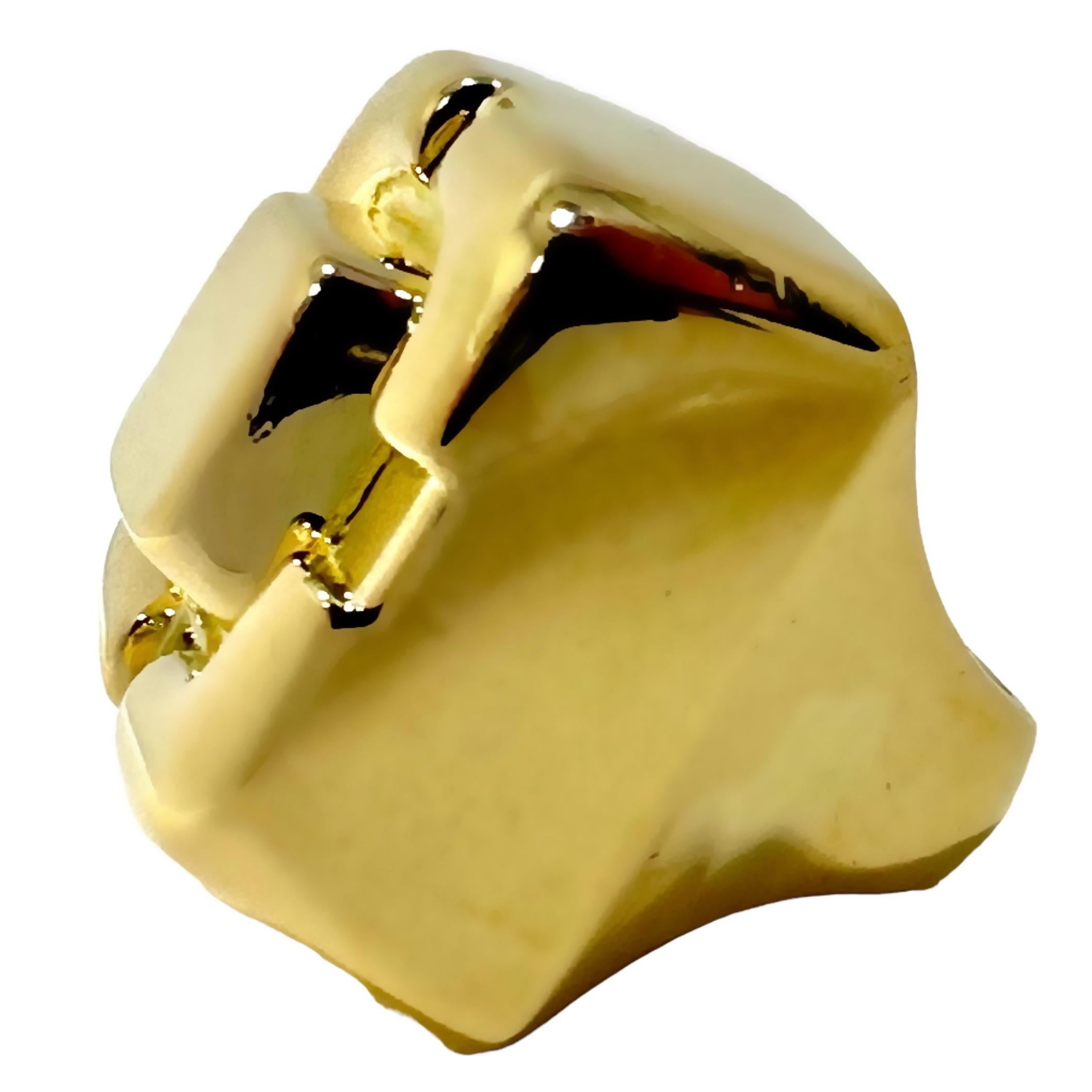 Massiver architektonischer David Webb 18k Gold Cocktail-Ring im Vintage-Stil im Zustand „Gut“ im Angebot in Palm Beach, FL