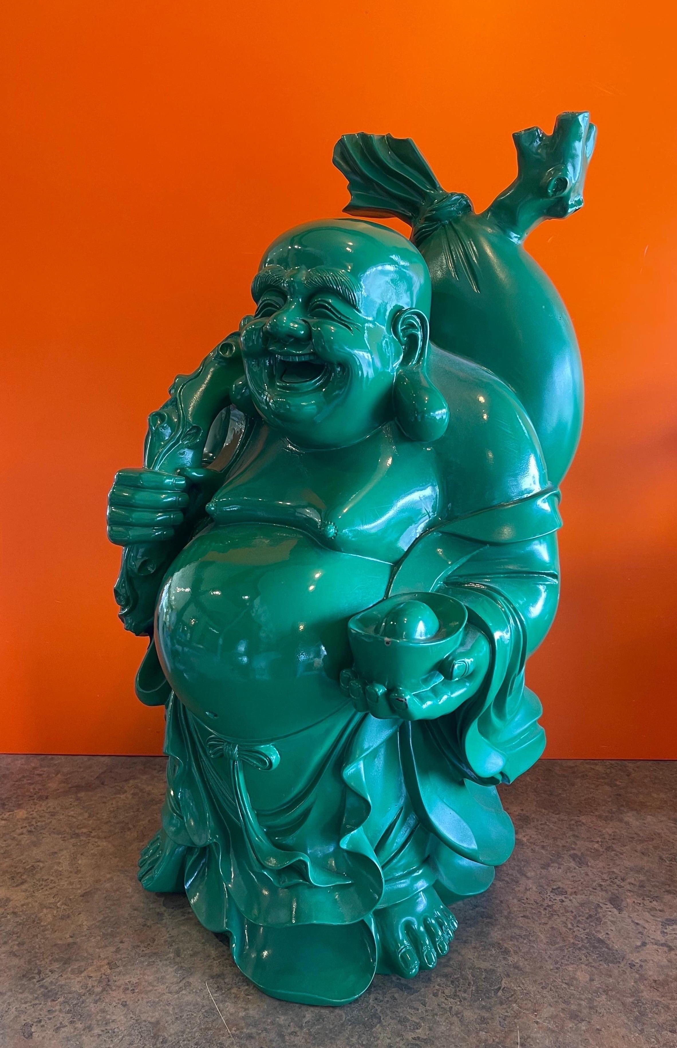 Grande sculpture en résine verte « Bouddha heureux » vintage en vente 4
