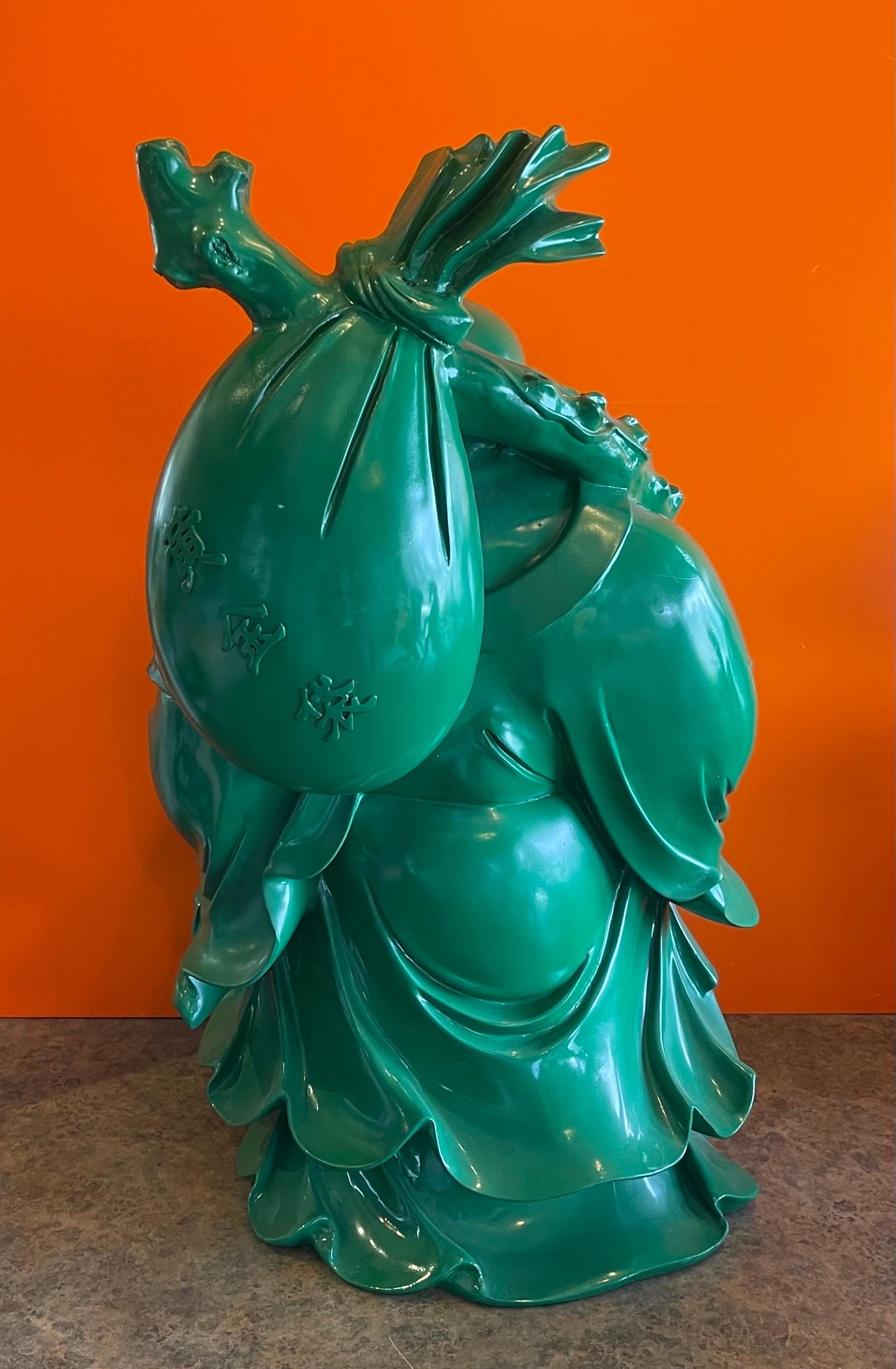 Résine Grande sculpture en résine verte « Bouddha heureux » vintage en vente