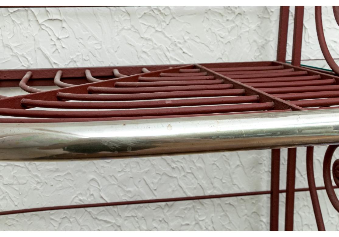 20ième siècle Massive Vintage Iron and Brass Bakers Rack (étagère à pâtisserie en fer et laiton) en vente