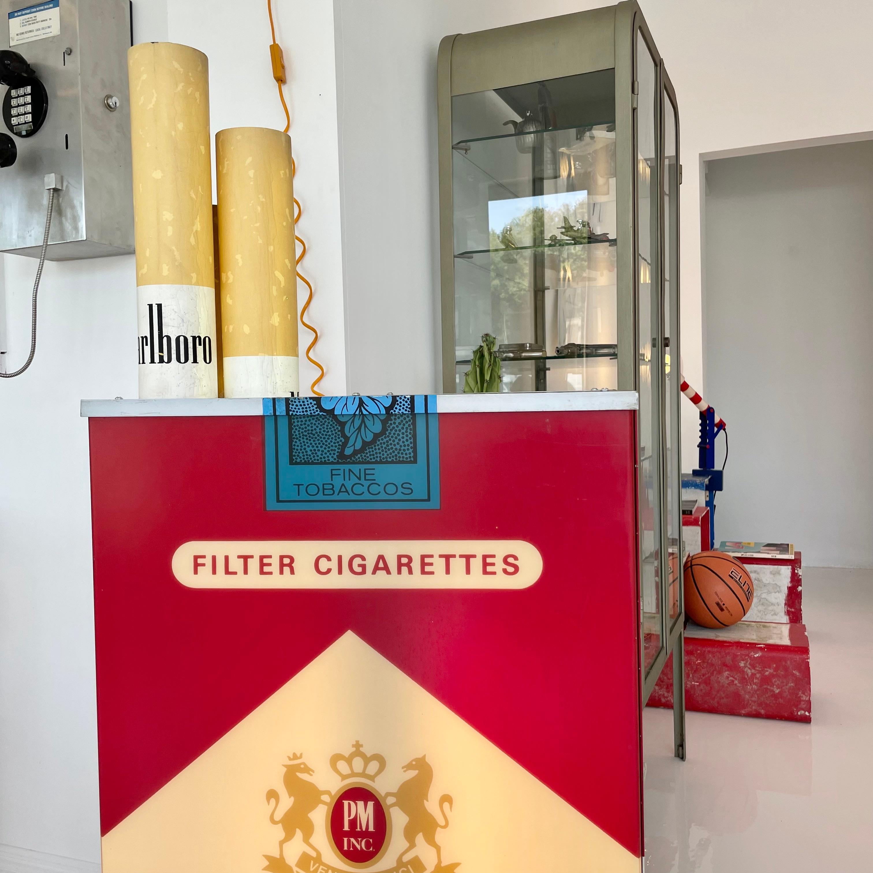 Massive Vintage Marlboro Light Up Cigarette Pack In Good Condition In Los Angeles, CA