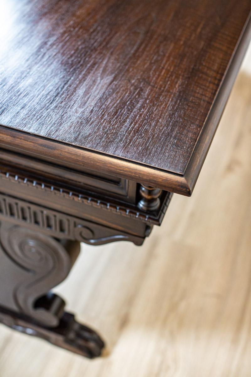 Massive Walnut Center Table from the Early 20th Century in Dark Brown For Sale 14