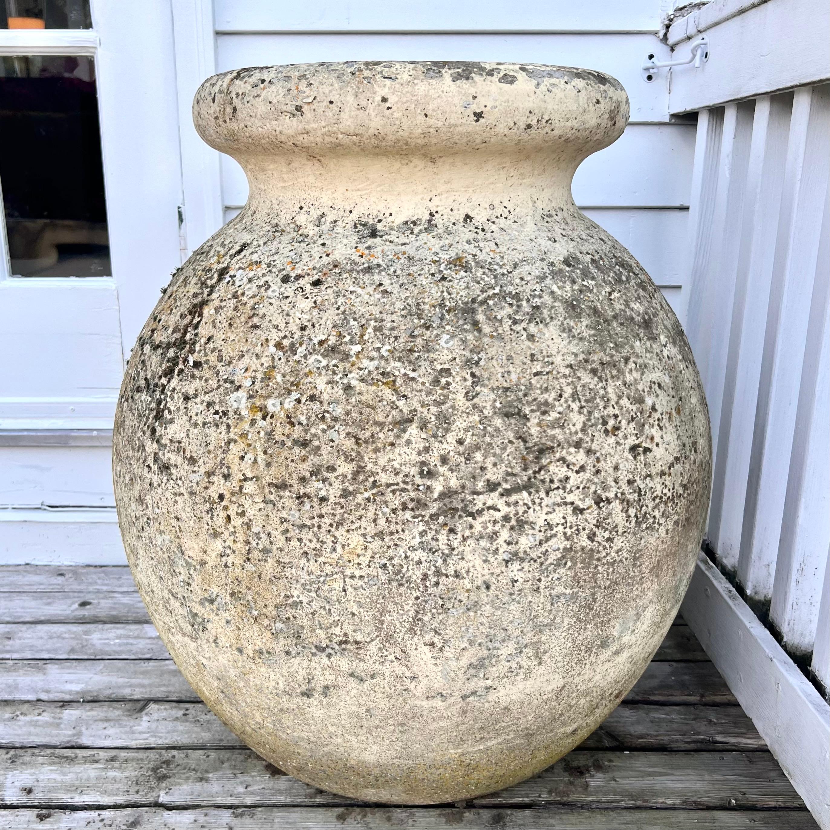 Colossal Willy Guhl Olive Jar Planter, 1960s Switzerland For Sale 2