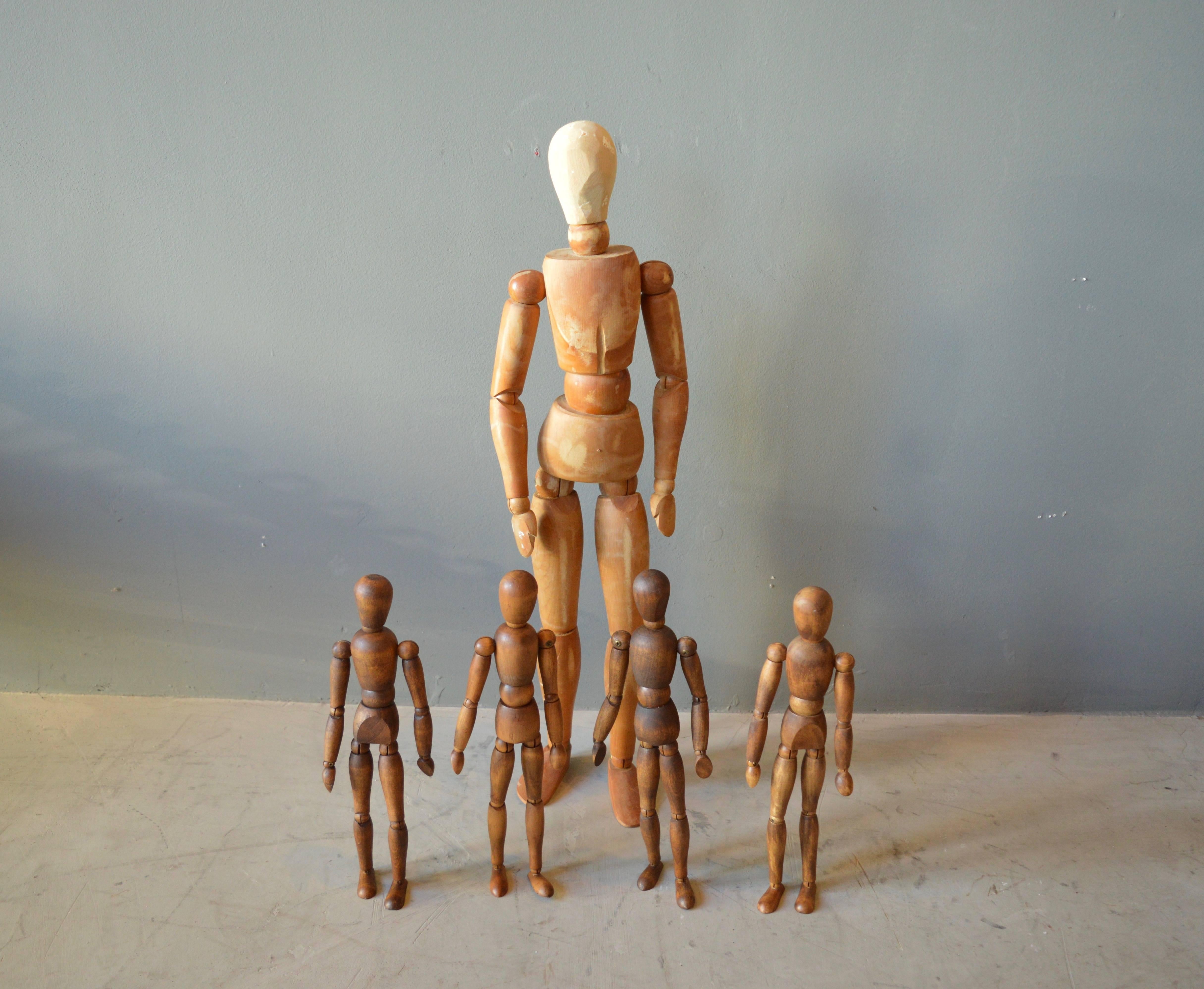 Modèle d'artiste articulé en bois massif 1