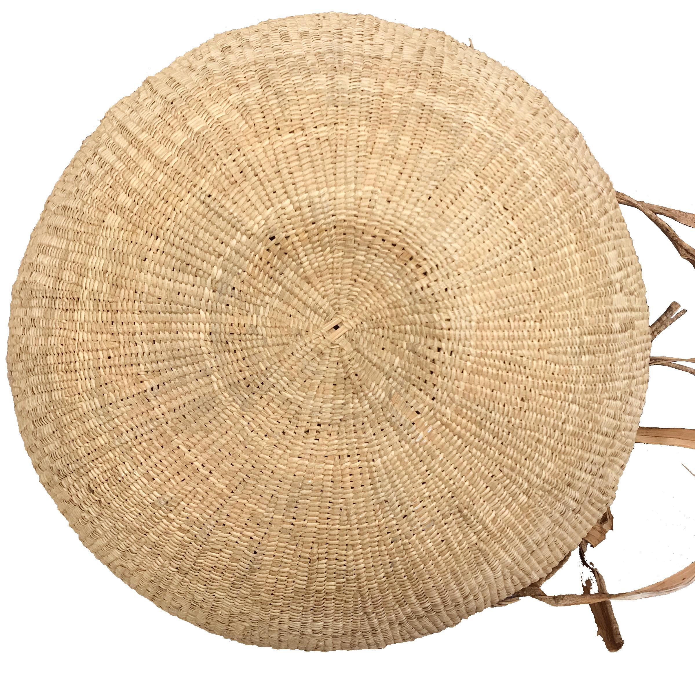 Massive Yanomami Gathering Basket In Good Condition For Sale In Chicago, IL