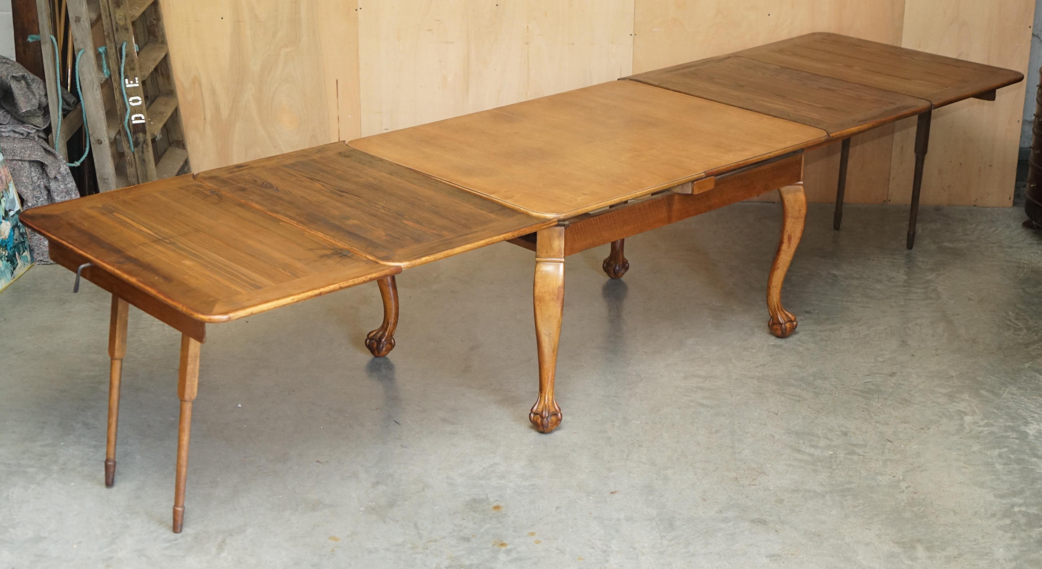 MESA DE COMEDOR MASSIVELY EXTENDiNG ANTIQUE FRENCH WALNUT ART DECO CLAW & BALL en venta 4