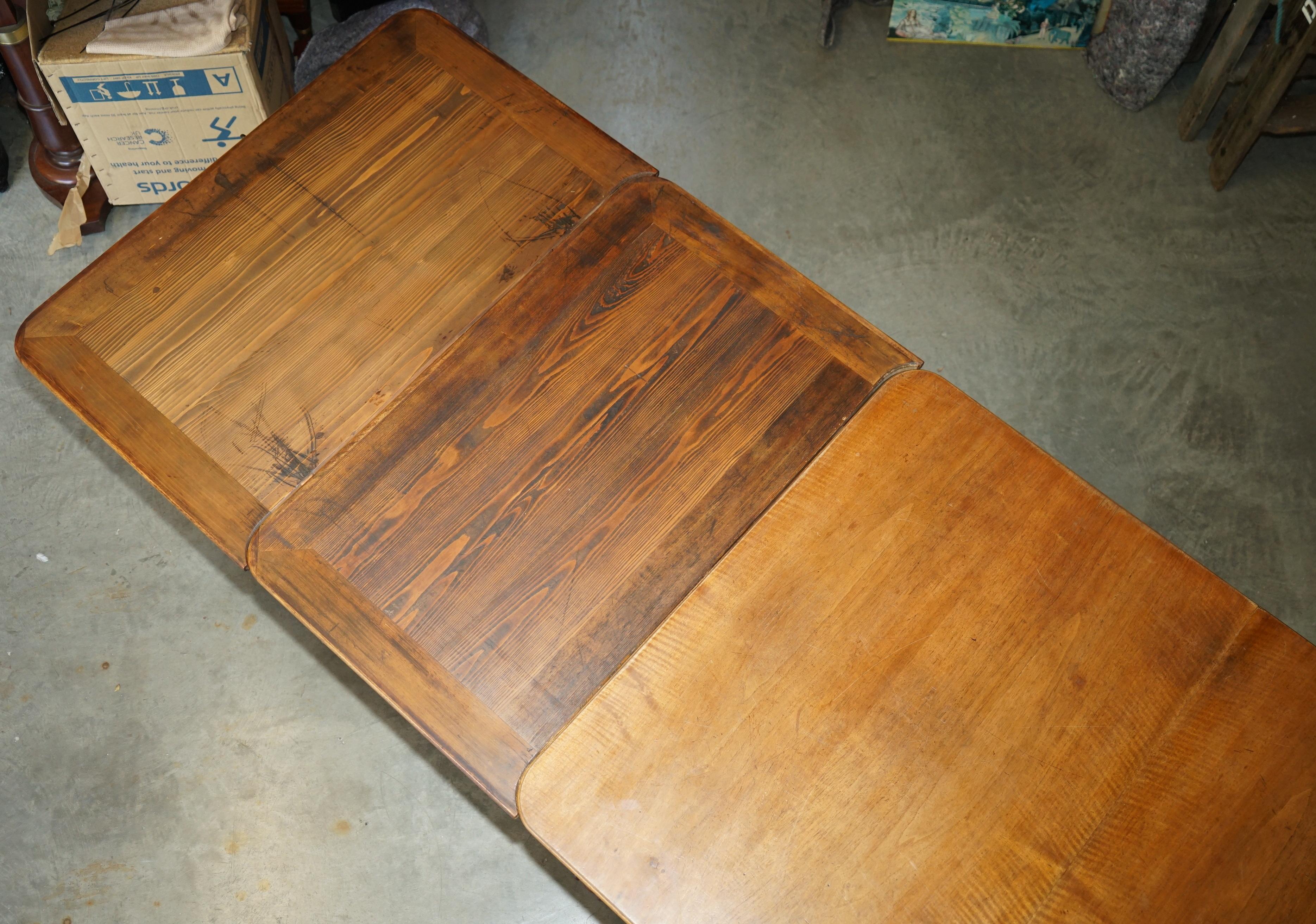 MESA DE COMEDOR MASSIVELY EXTENDiNG ANTIQUE FRENCH WALNUT ART DECO CLAW & BALL en venta 6