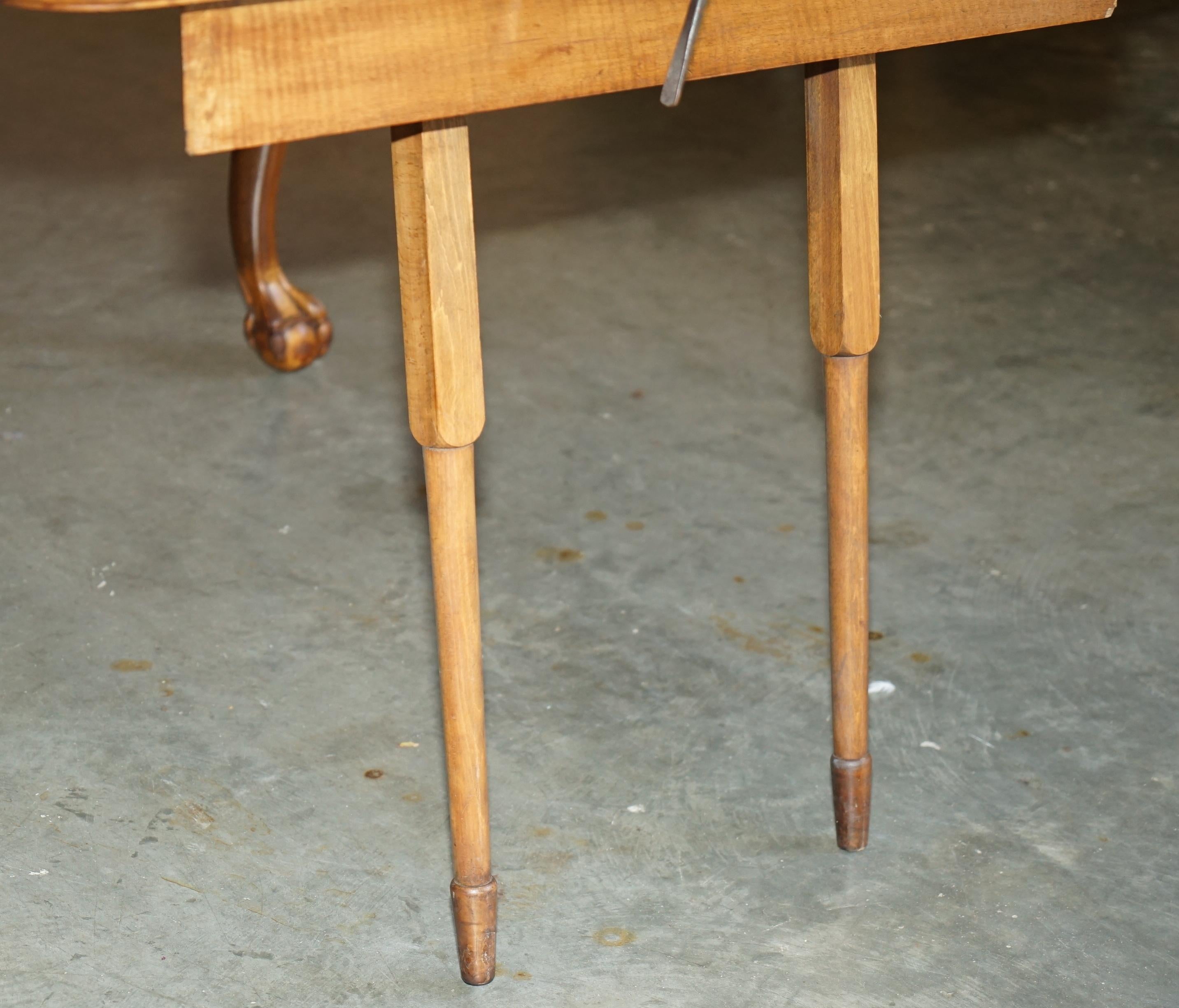MESA DE COMEDOR MASSIVELY EXTENDiNG ANTIQUE FRENCH WALNUT ART DECO CLAW & BALL en venta 12