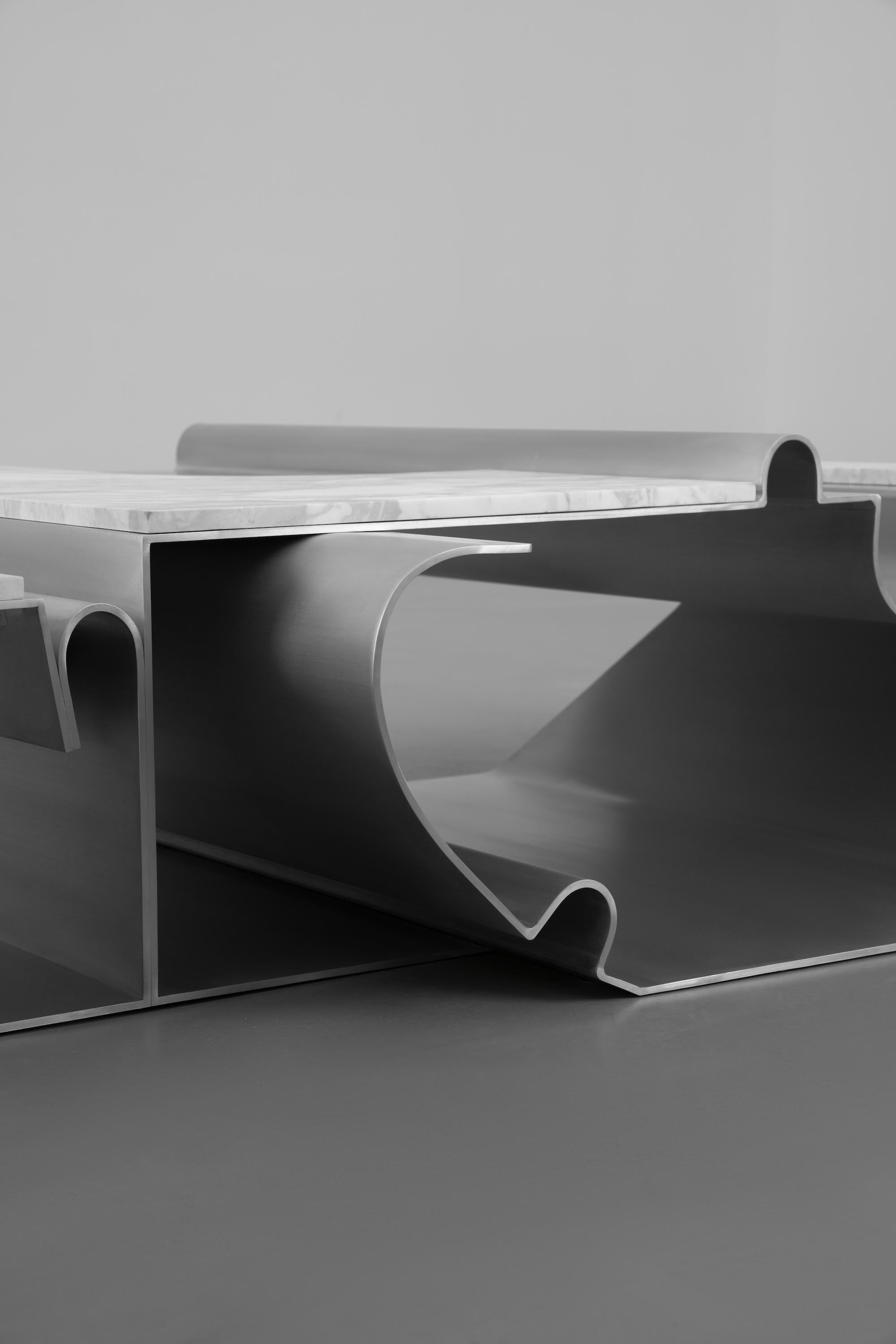 Table basse Massless en aluminium et marbre Volaskas Adara de Todomuta Studio en vente 4