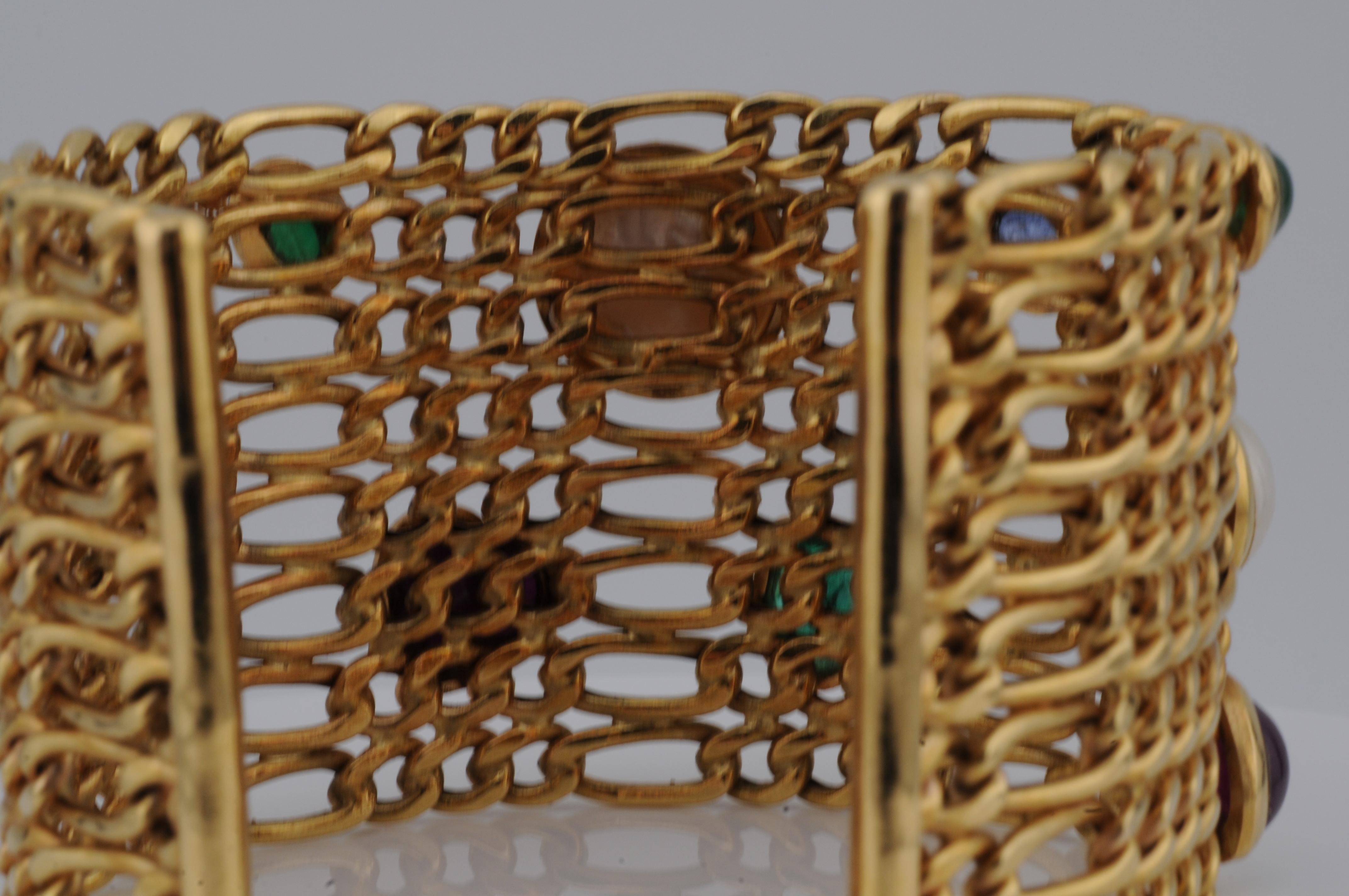 Masterly Goldsmith Work - Bracelet en or jaune 750 avec pierres précieuses et perles, 53g en vente 4