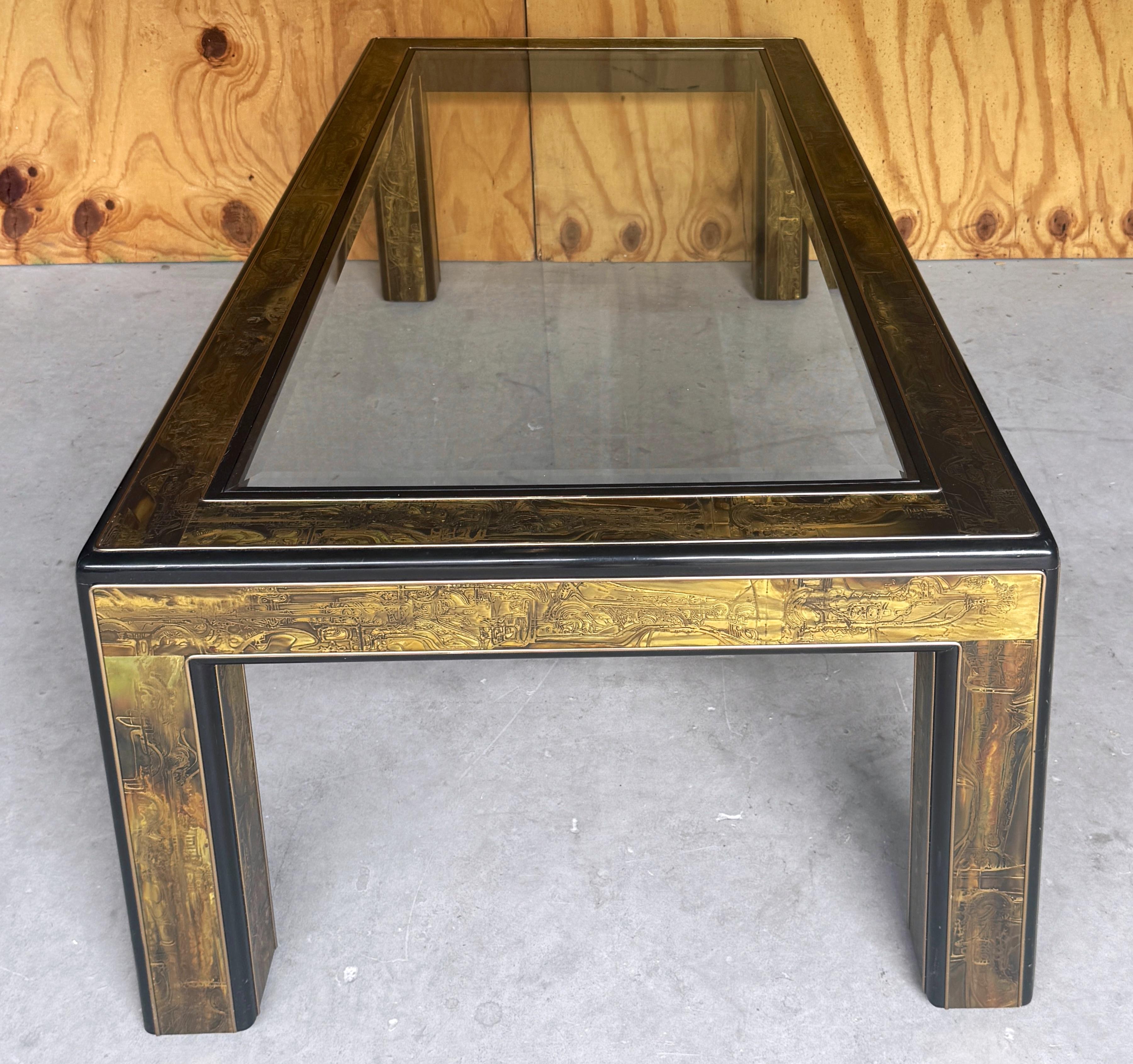 Laiton Table basse/table de cocktail Mastercarft en laiton gravé à l'acide par Bernhard Rohne en vente