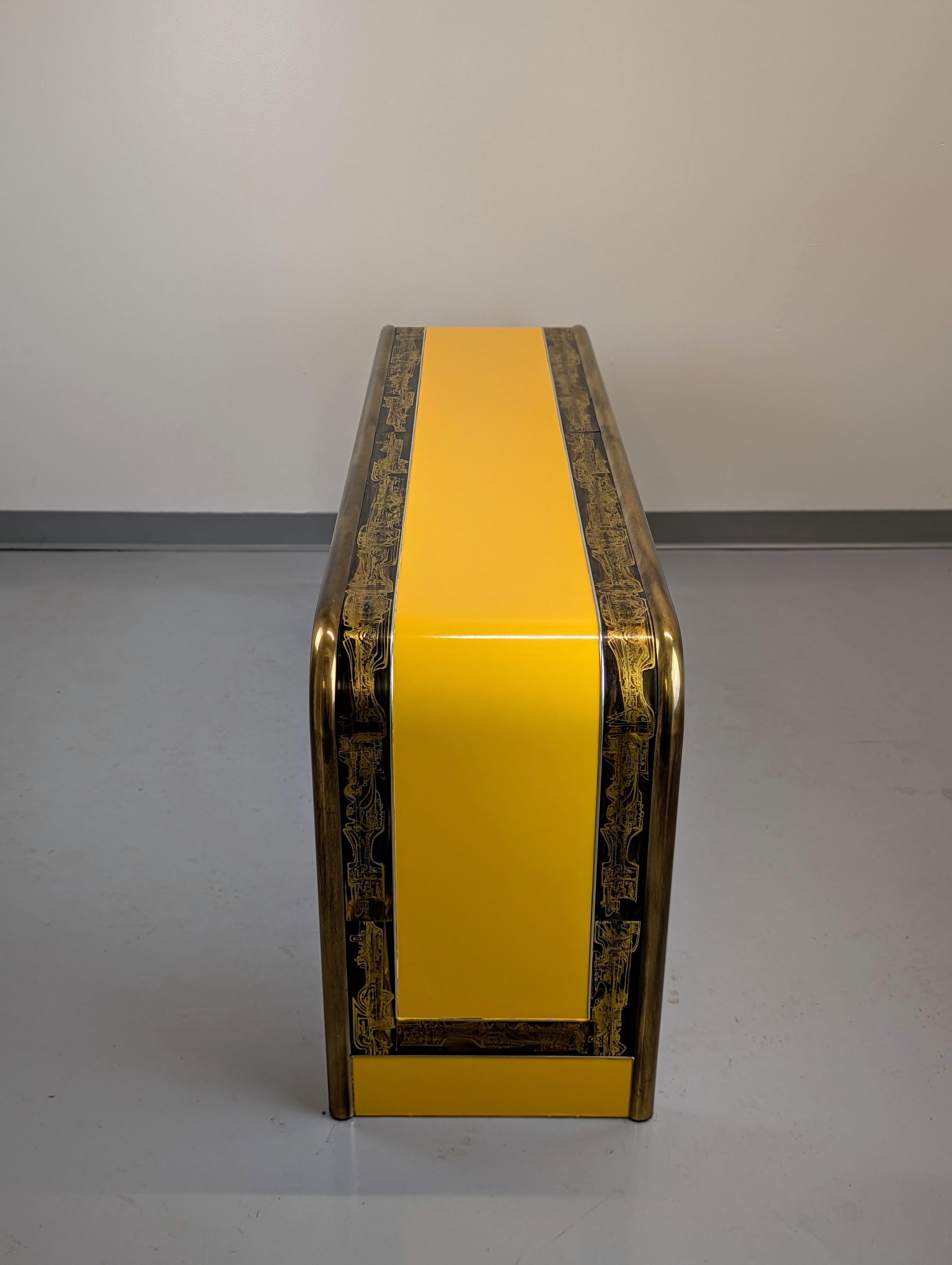 20th Century Mastercraft 1609 Sofa table with acid-etched details by Bernhard Rohne For Sale