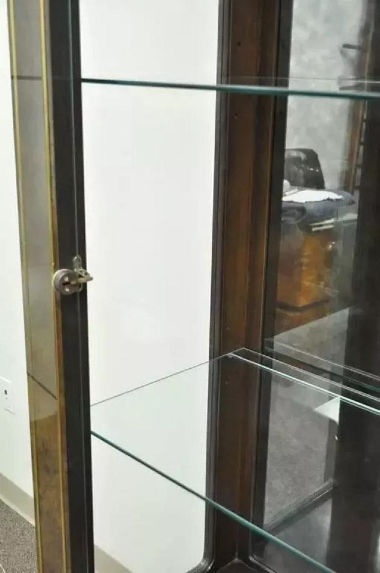Mastercraft Amboyna Wurzelholz Französisch Hollywood Regency Curio Vitrinenschrank im Angebot 1