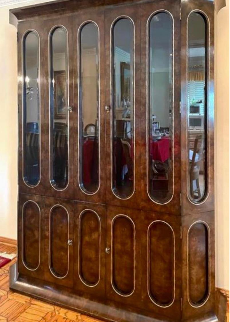 Mid-Century Modern Mastercraft Amboyna Wood and Brass Inlaid Showcase Display Cabinet