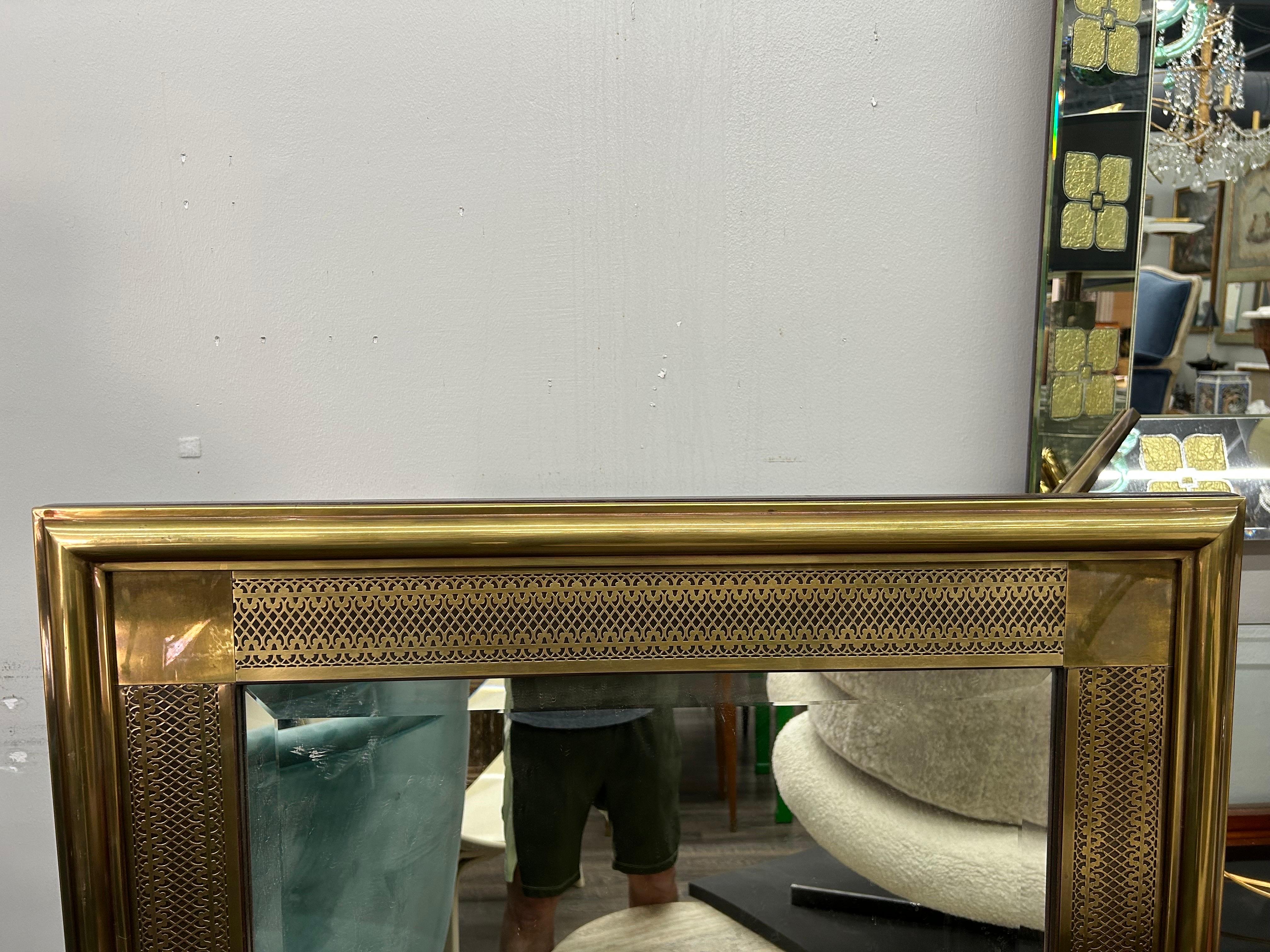 Miroir biseauté de style arabesque Mastercraft en vente 3
