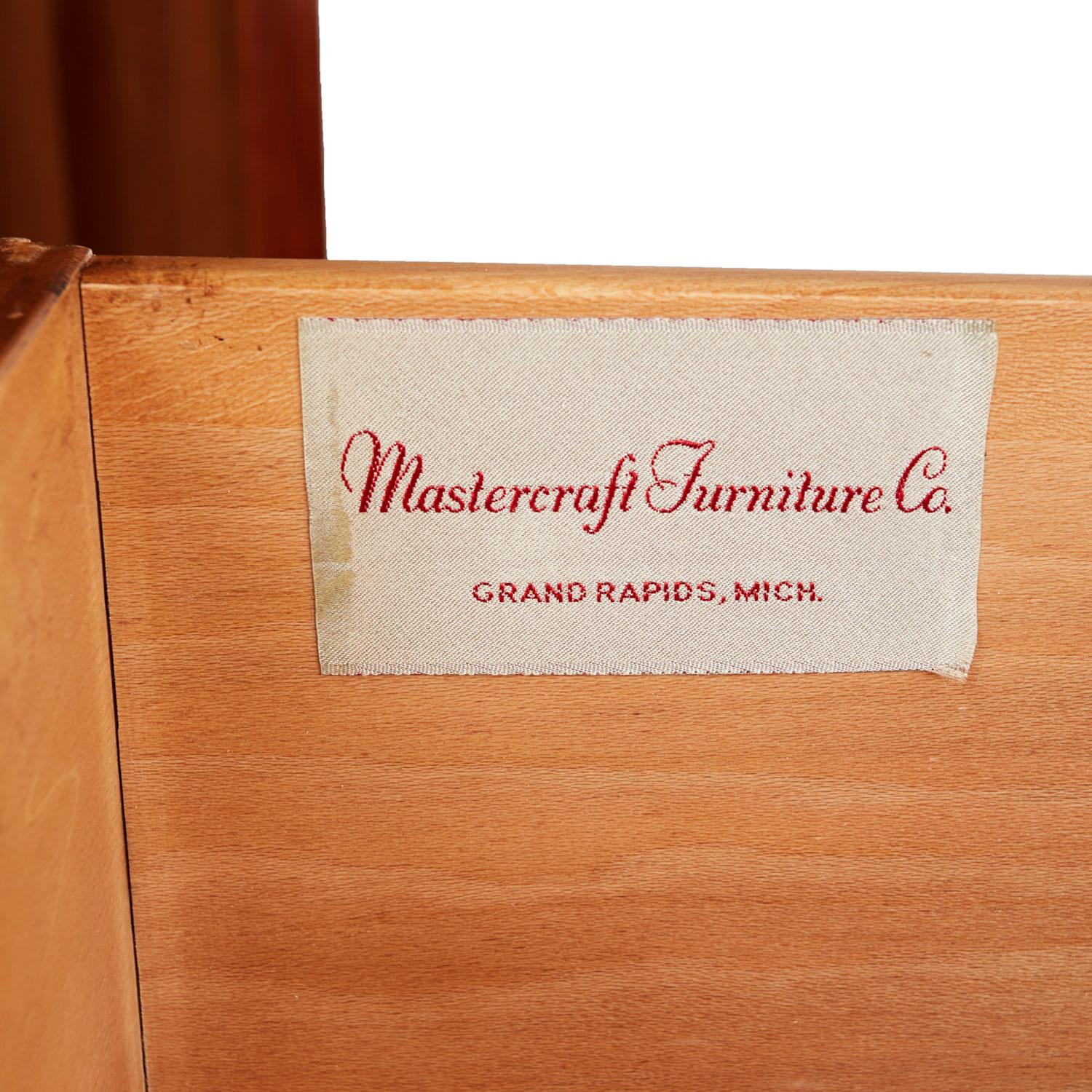 Mastercraft Armoire Chest of Drawers in Burl Wood and Brass, Hollywood Regency In Excellent Condition In Chattanooga, TN