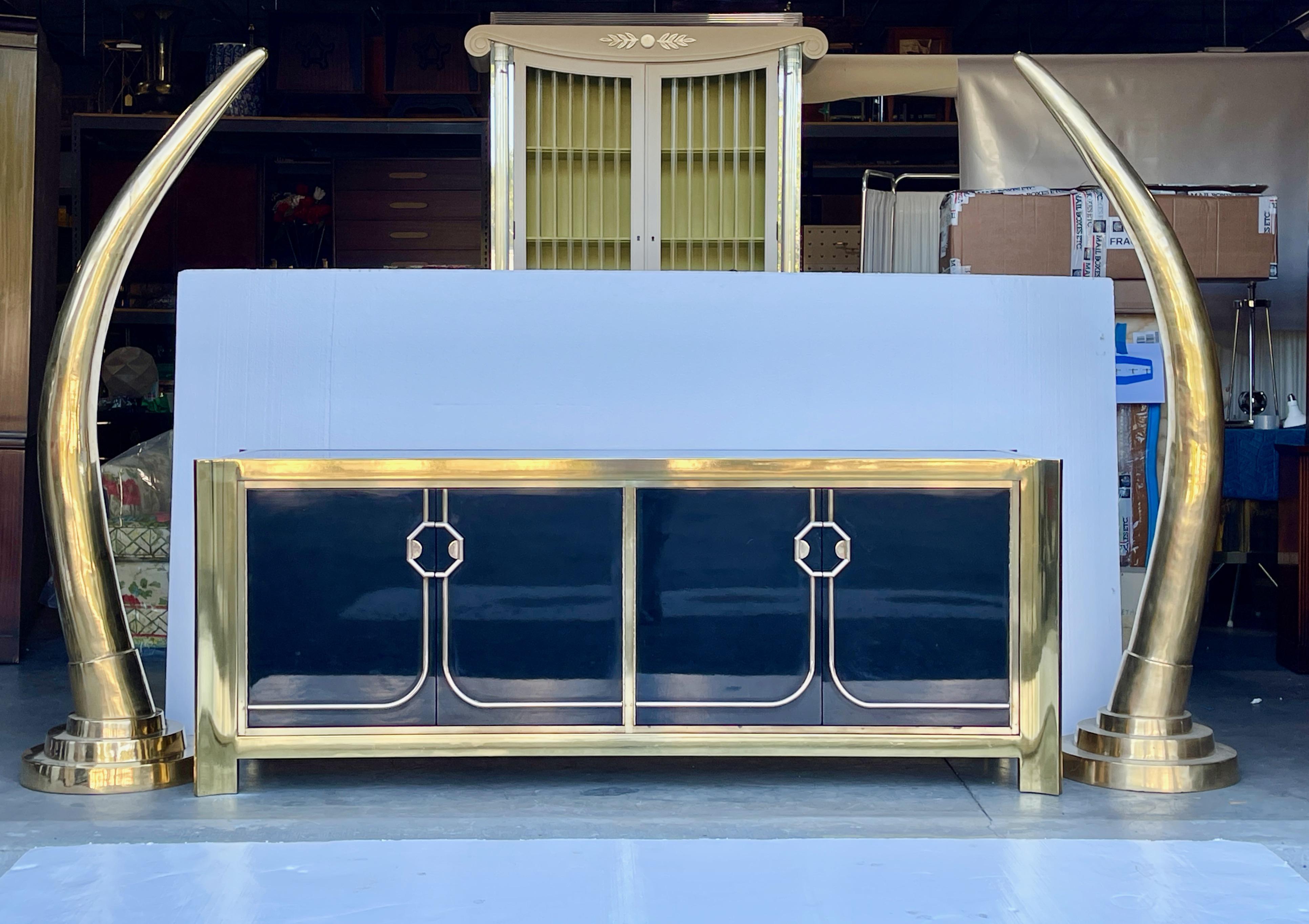 Mid-Century Modern Mastercraft Brass and Black Lacquer Sideboard For Sale