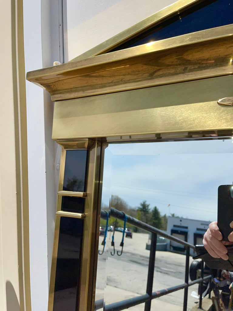 Mastercraft Brass and Black Pedimented Mirror In Good Condition For Sale In Hingham, MA