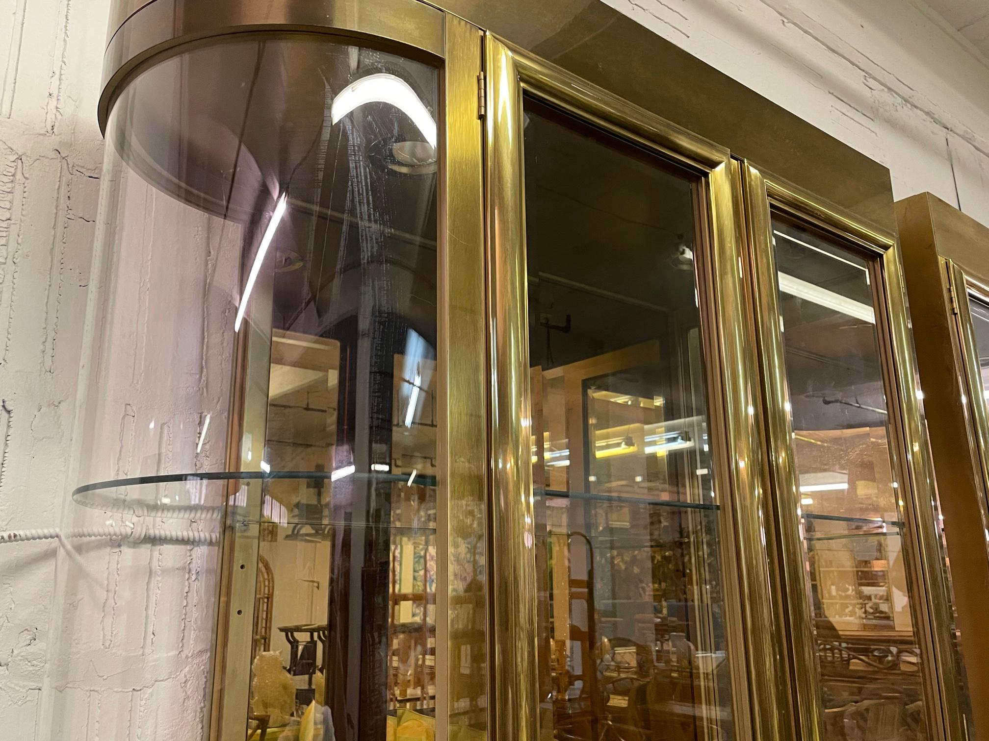 Mastercraft Brass and Glass Display or Vitrine Cabinets, a Pair In Good Condition In Jacksonville, FL