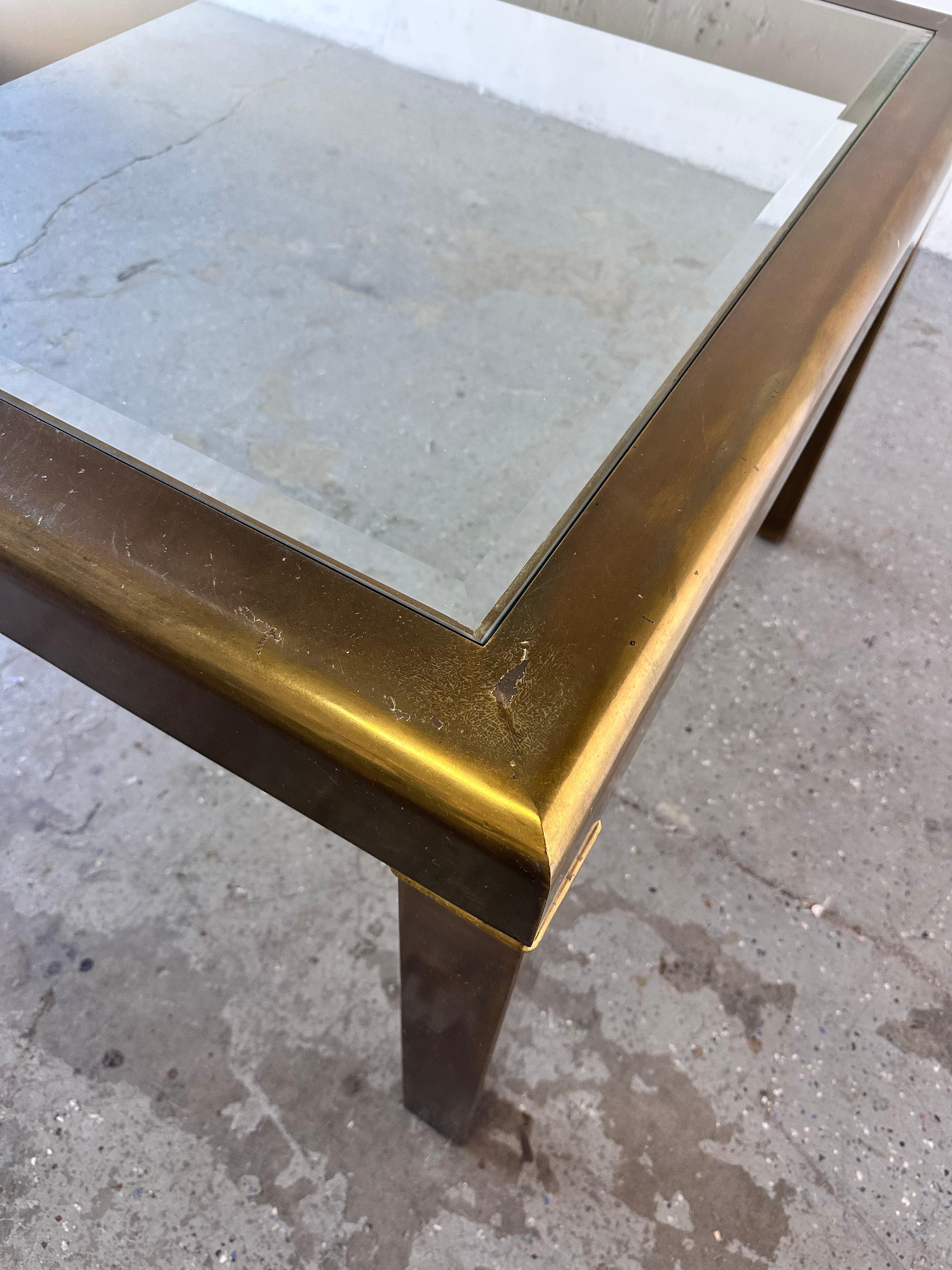 Table de salle à manger à rallonge en laiton et verre Mastercraft en vente 8