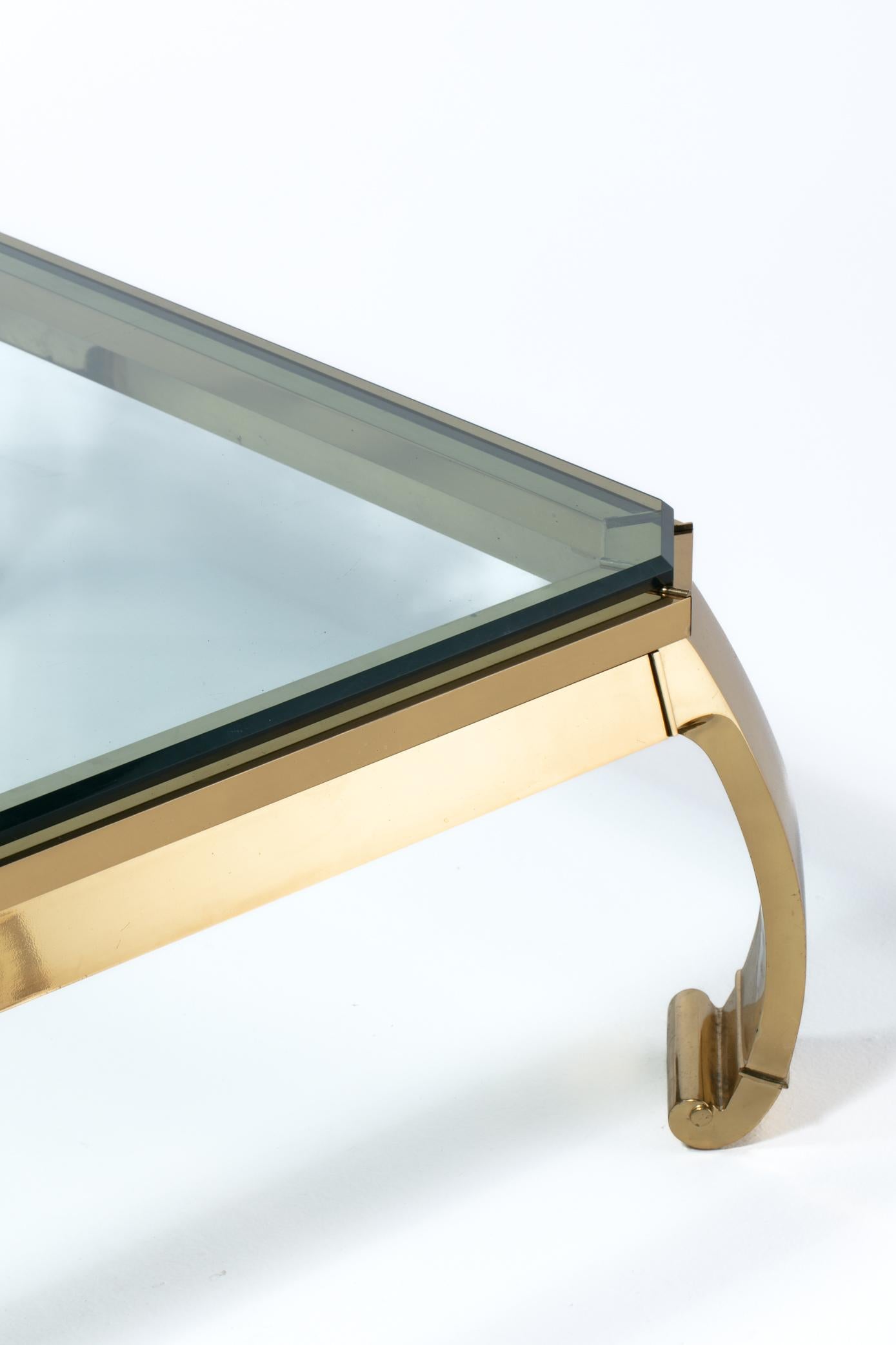 Table basse Ming en laiton et verre Mastercraft C.C. 1970 en vente 7