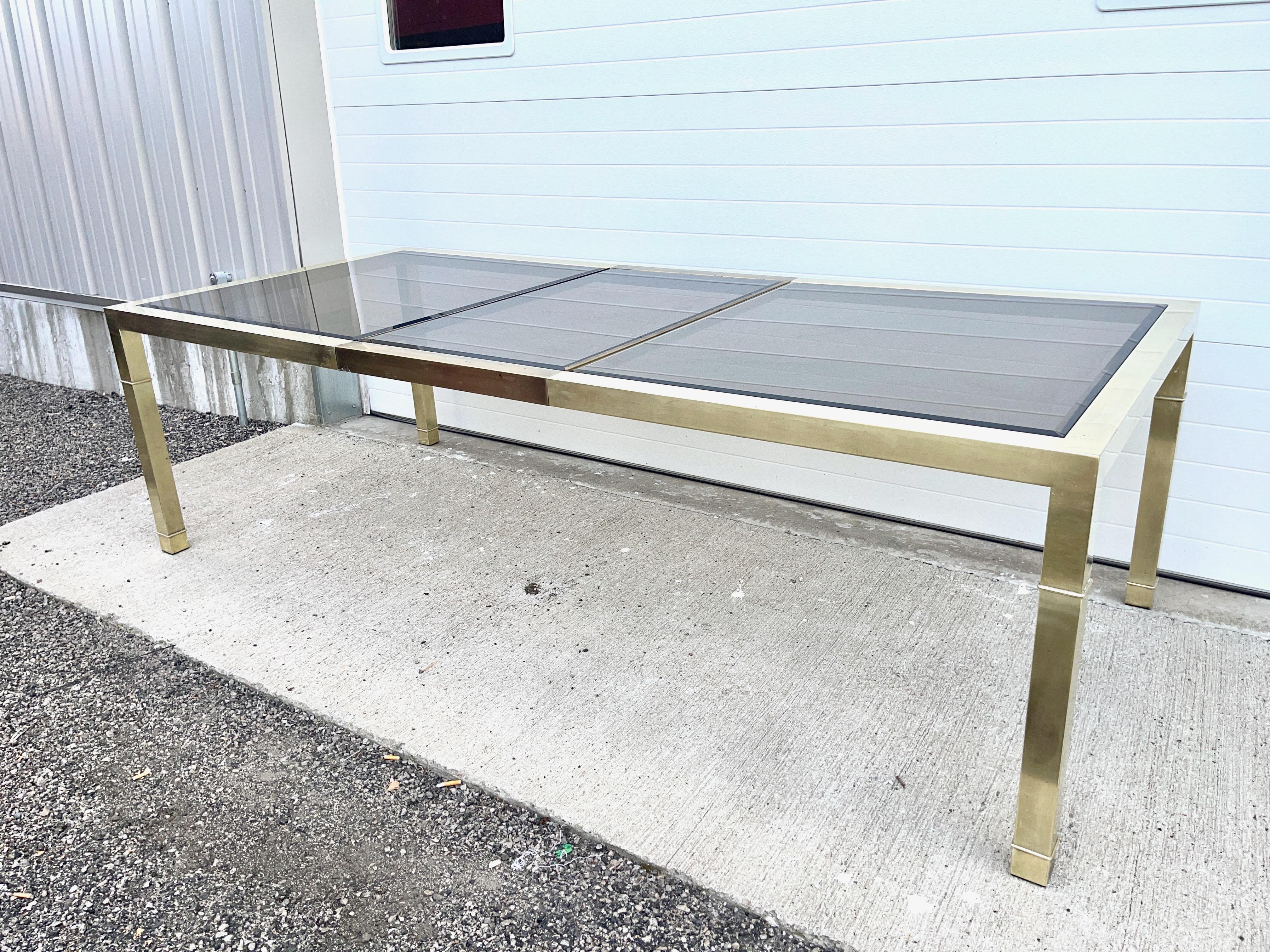 Mastercraft Brass & Bronze Tinted Glass Extending Parsons Dining Table In Good Condition For Sale In Hanover, MA