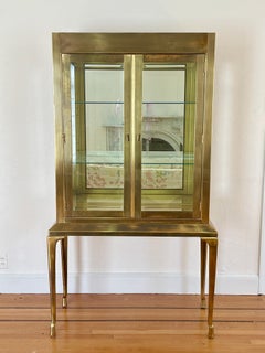 Mastercraft Brass Display Cabinet Vitrine on Four Tall Brass Legs