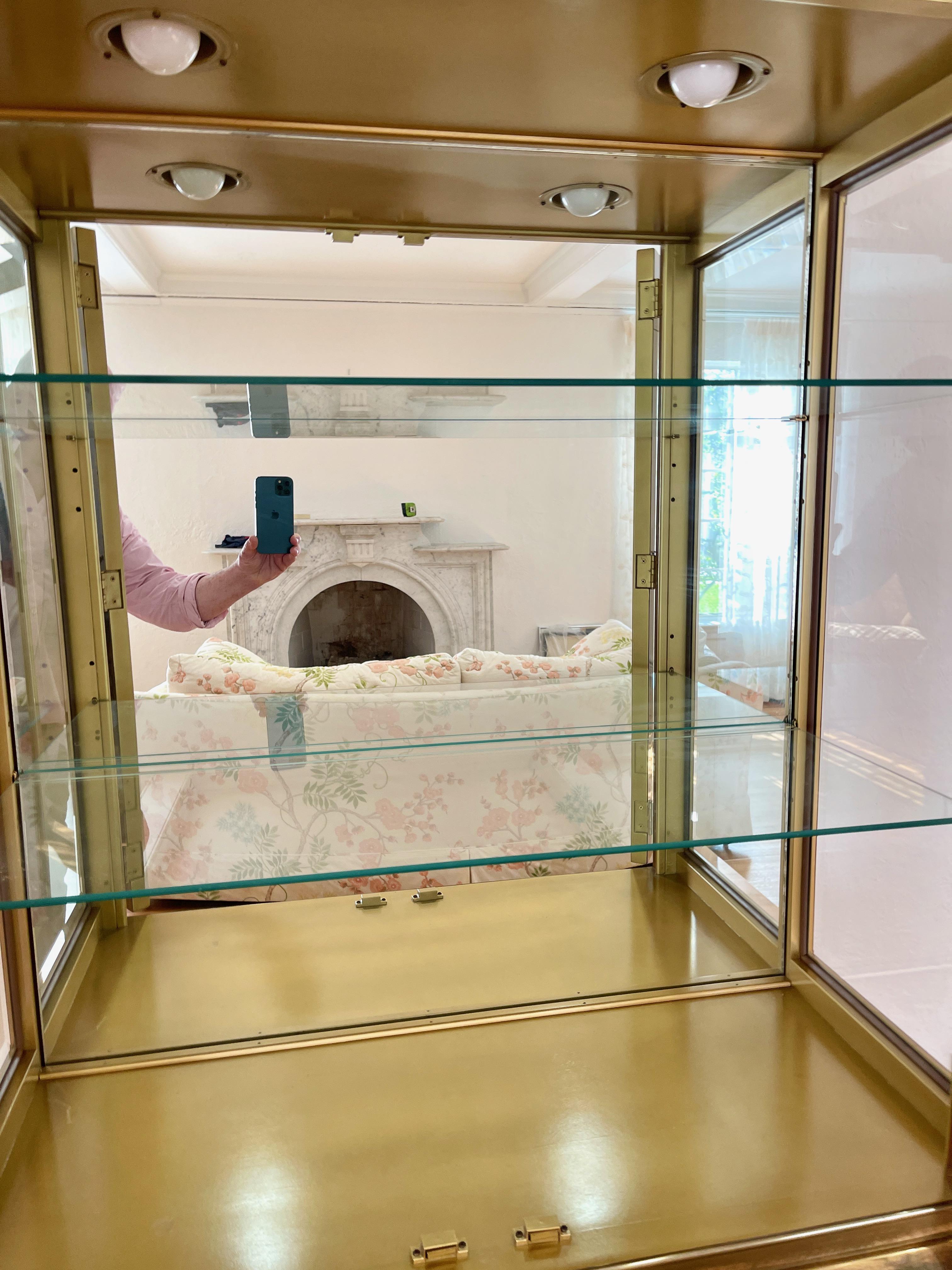Mastercraft Brass Display Cabinet Vitrine on Four Tall Brass Legs 2