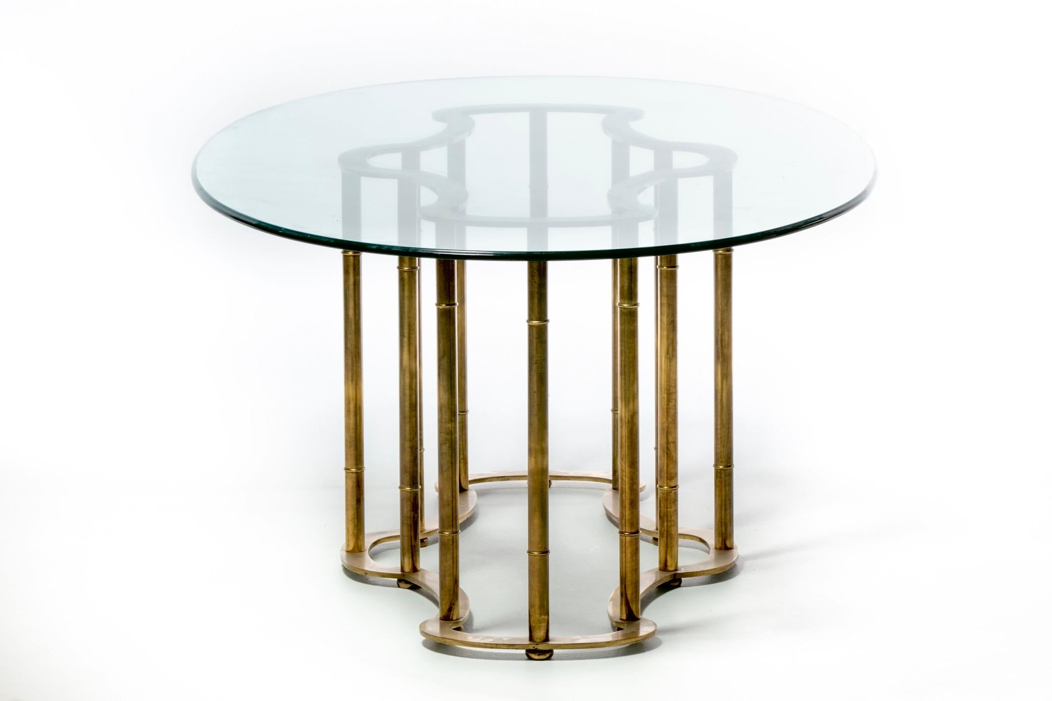 Mesa de comedor Mastercraft Brass Faux Bamboo Hollywood Regency, circa 1970 en Bueno estado para la venta en Saint Louis, MO