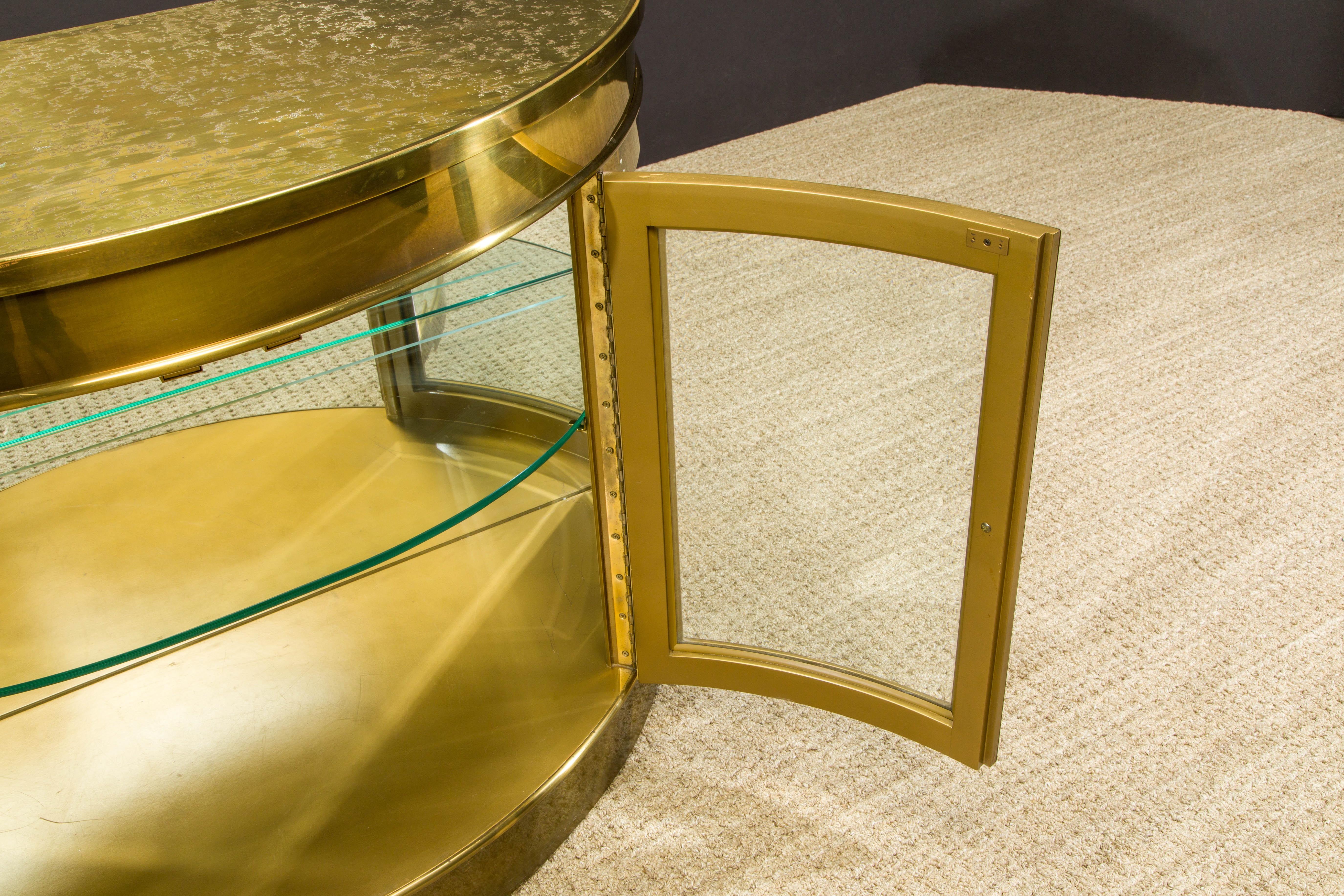 Mastercraft Brass Illuminated Demilune Vitrine Cabinet, 1970s, Signed For Sale 1