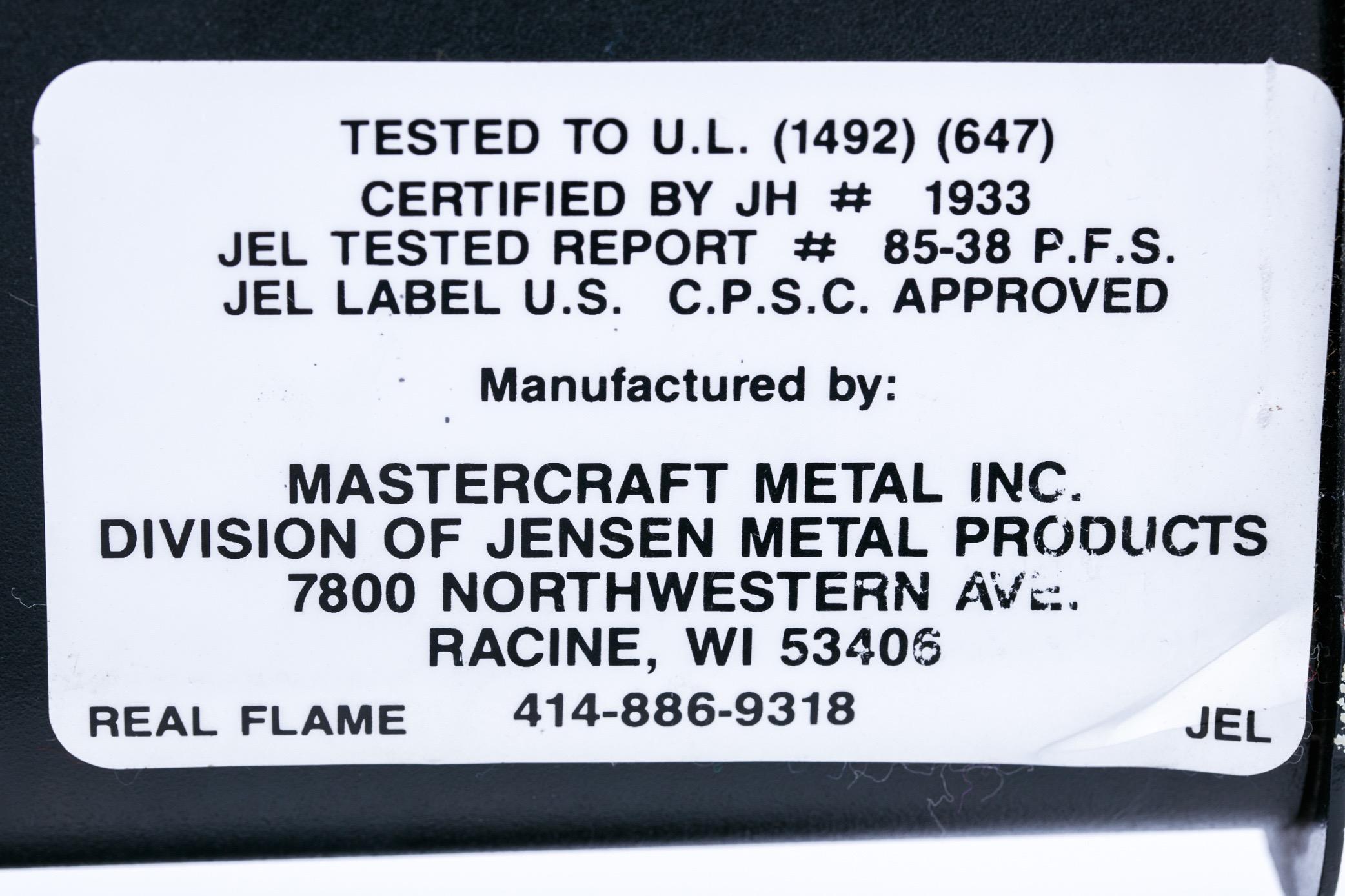 Cheminée autoportante en laiton et métal de Mastercraft, vers les années 1970 en vente 2