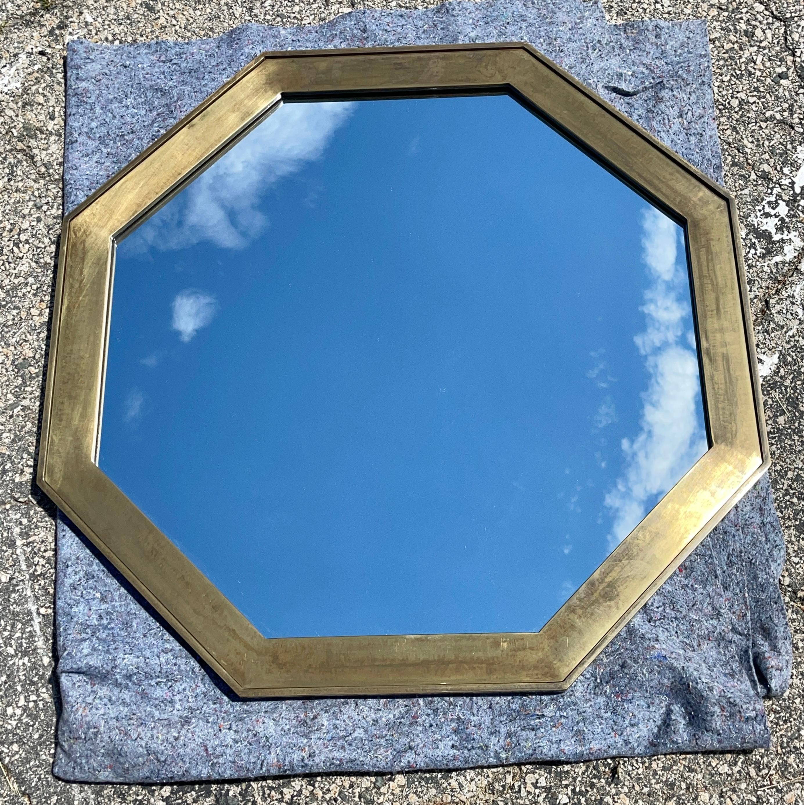 Pareja de espejos octogonales de latón de Widdicomb Latón en venta