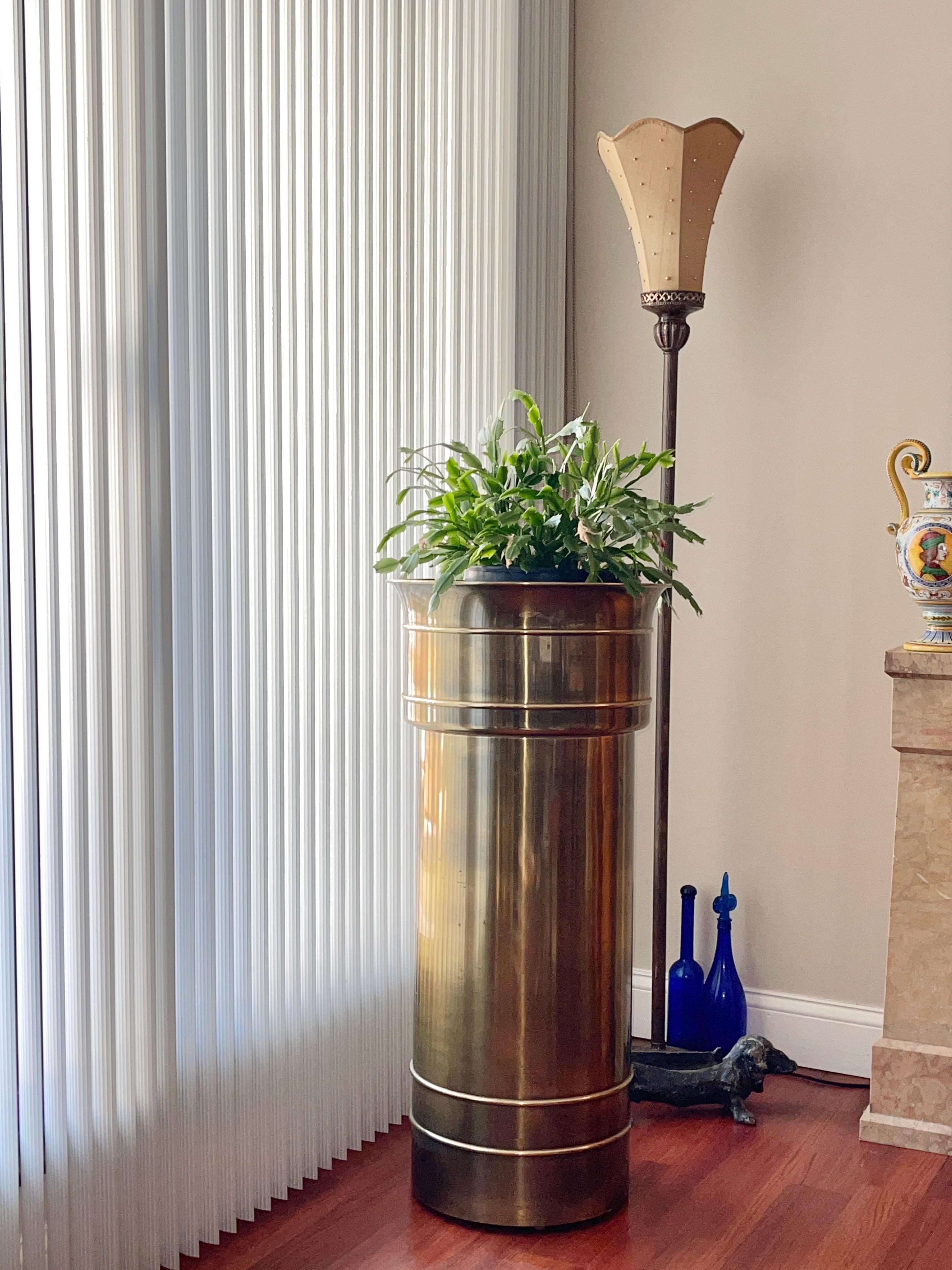 Patinated Mastercraft Brass Pedestal Jardiniere For Sale