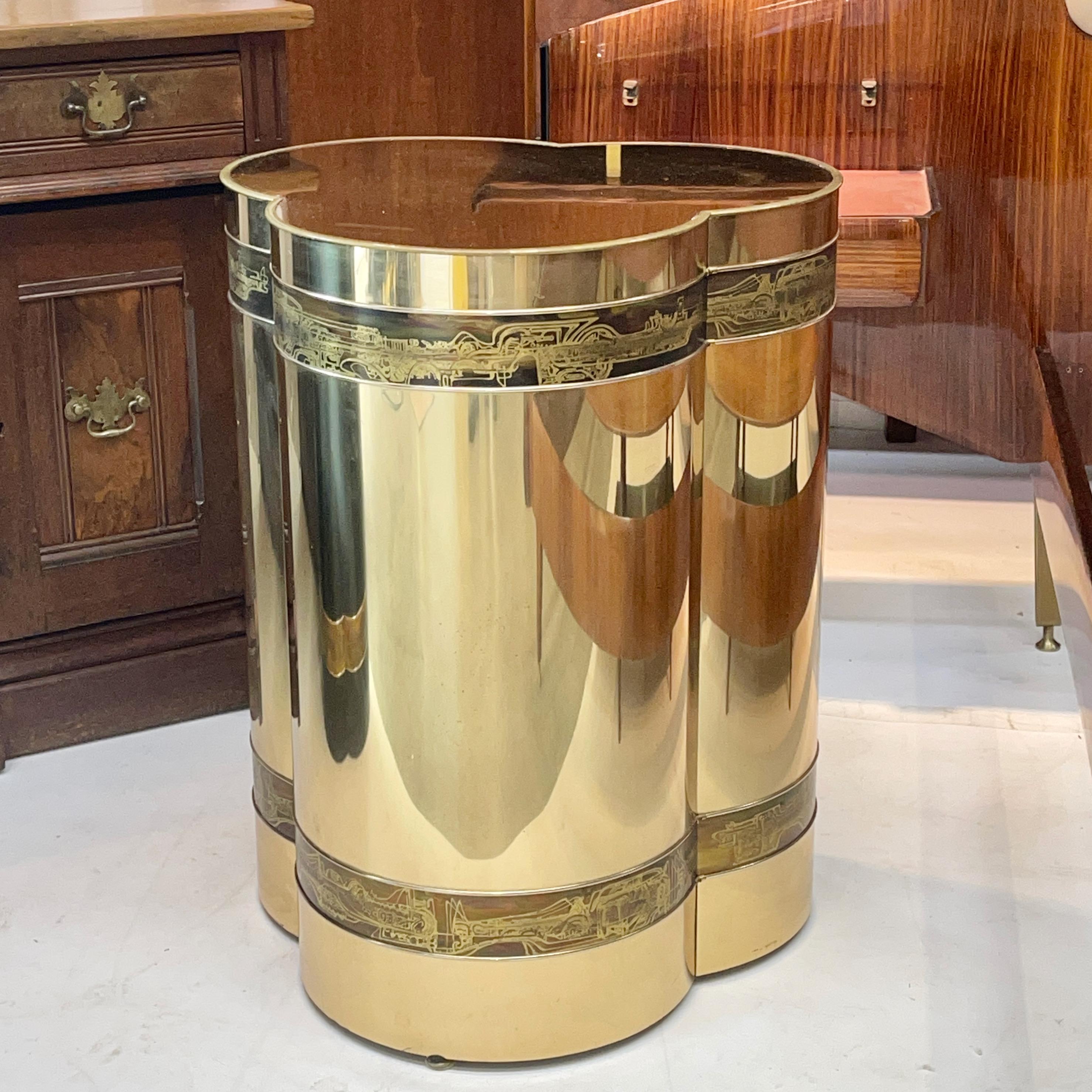 Mastercraft Brass Trefoil Table by Bernhard Rohne In Good Condition In Hanover, MA