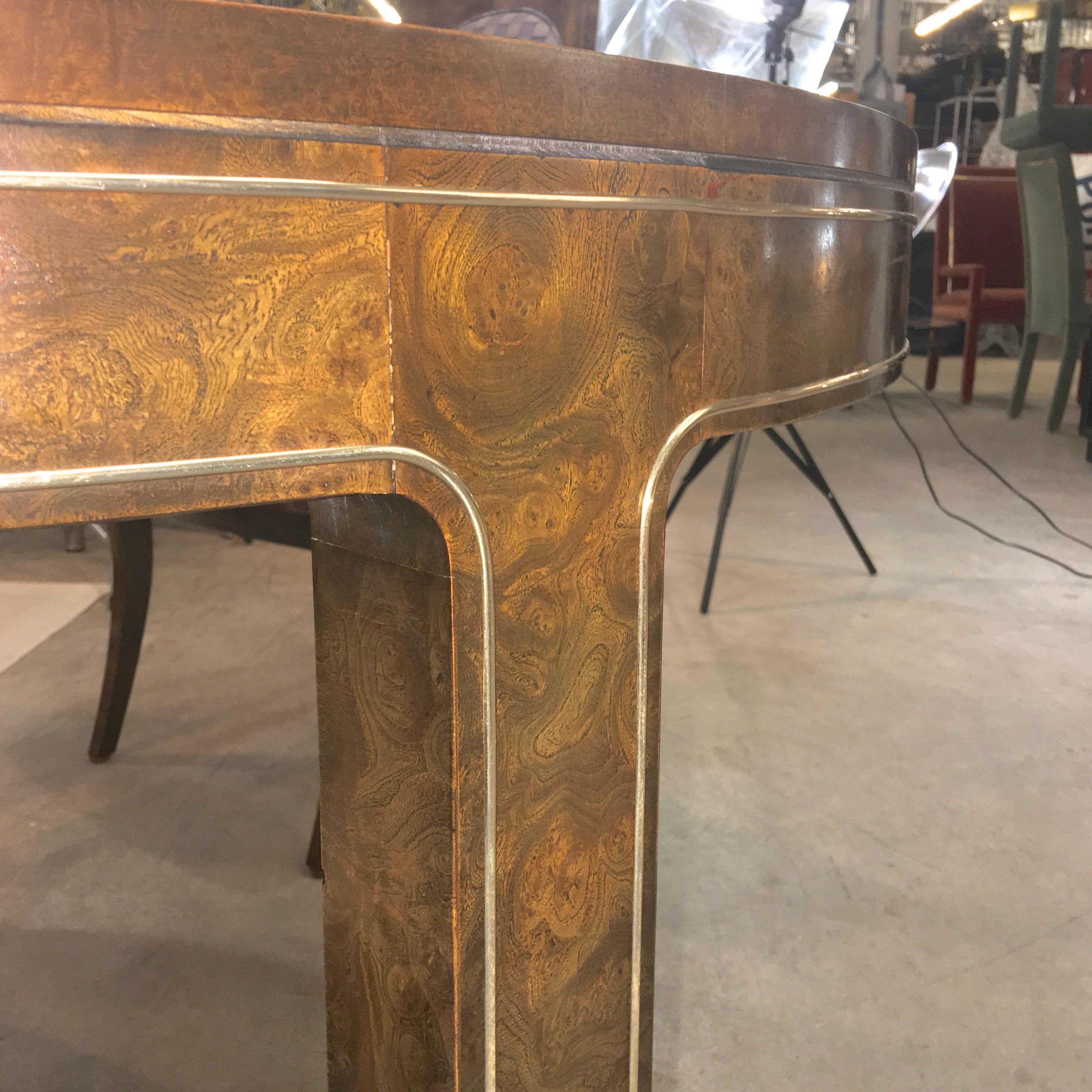 Table de salle à manger à rallonge Mastercraft et six chaises en vente 7