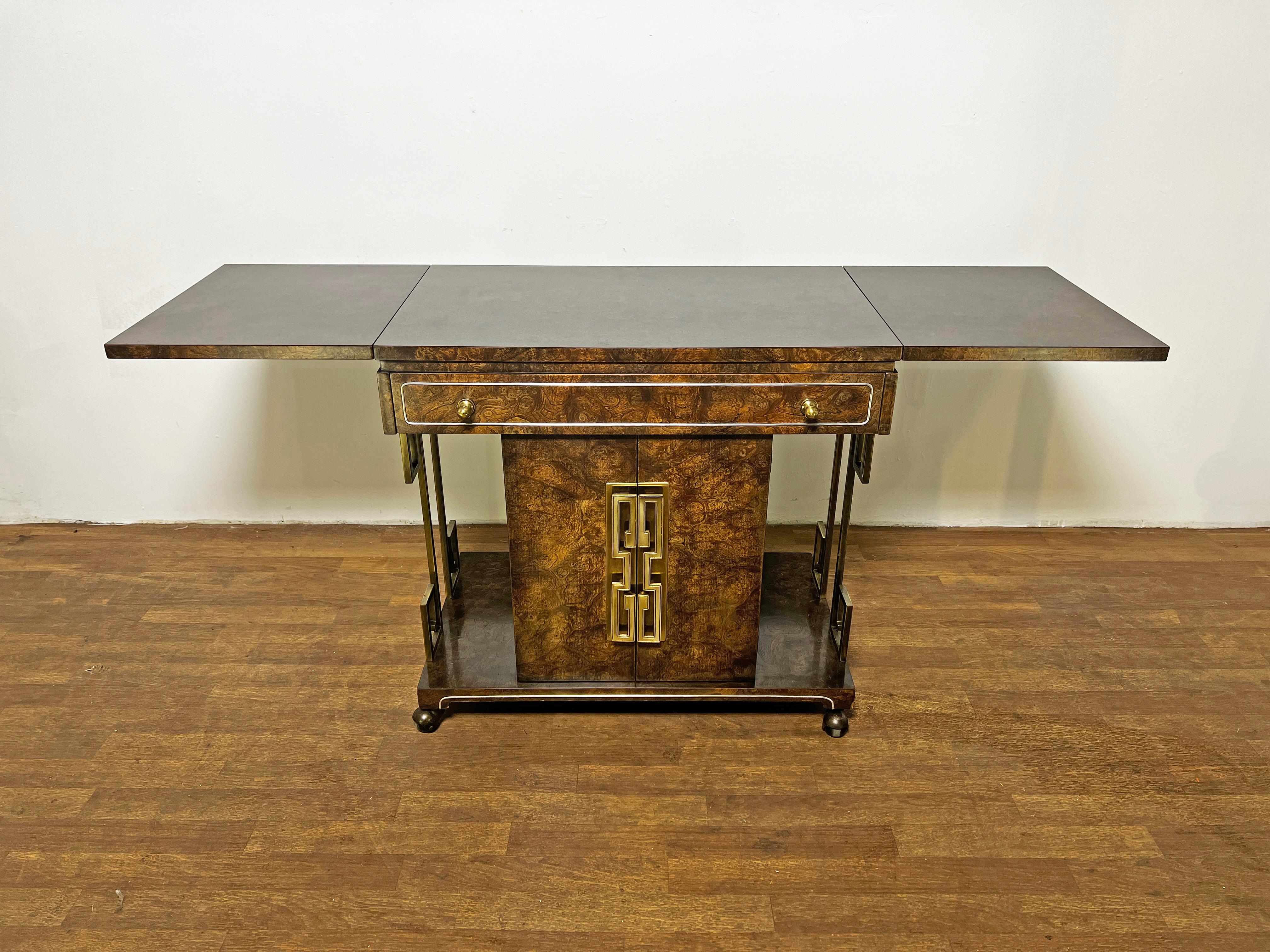 Mastercraft Burl Wood Bar Cart With Brass Greek Key Accents Circa 1960s In Good Condition In Peabody, MA