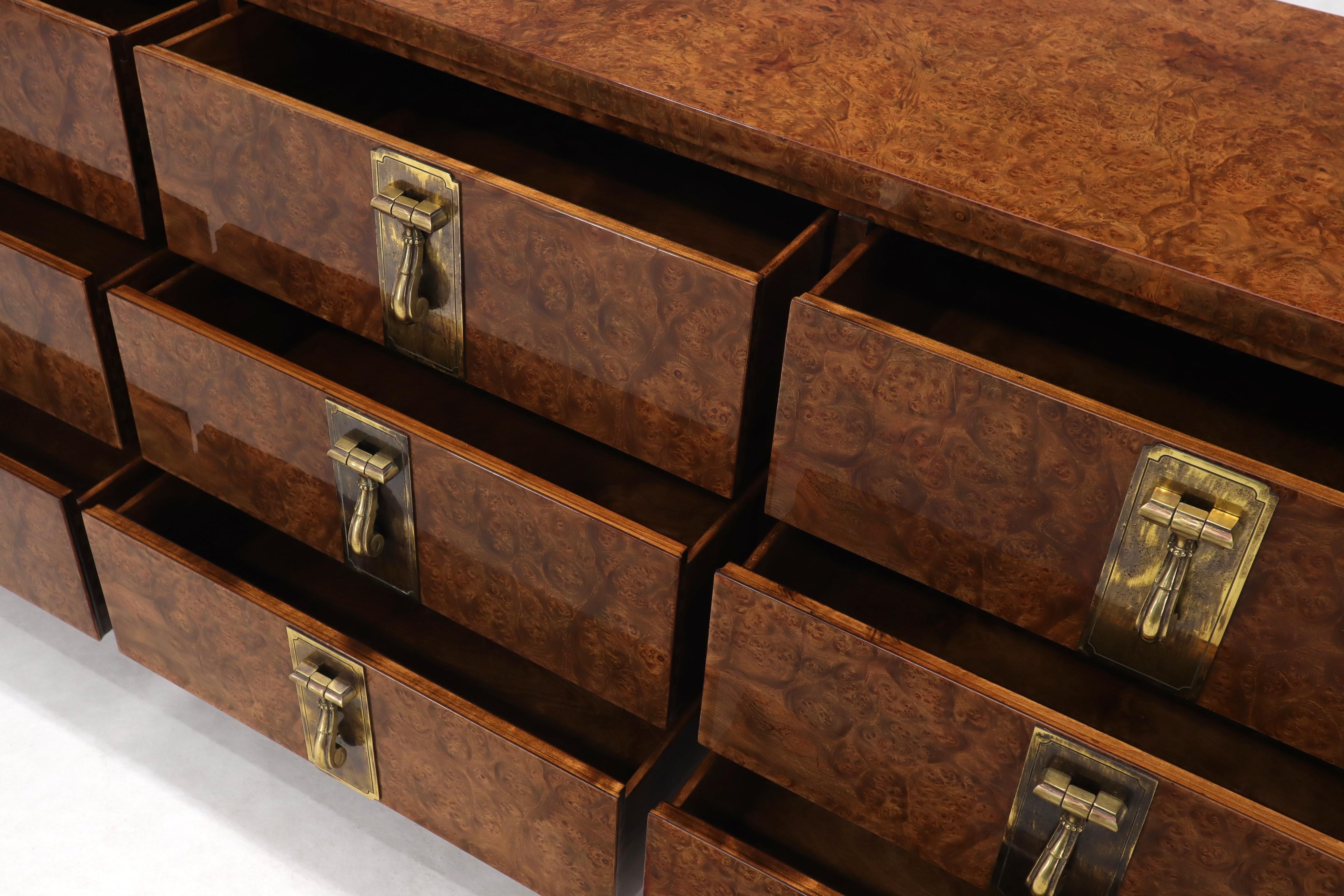 Mastercraft Burl Wood and Brass Hardware Long 9 Drawers Credenza Dresser For Sale 2