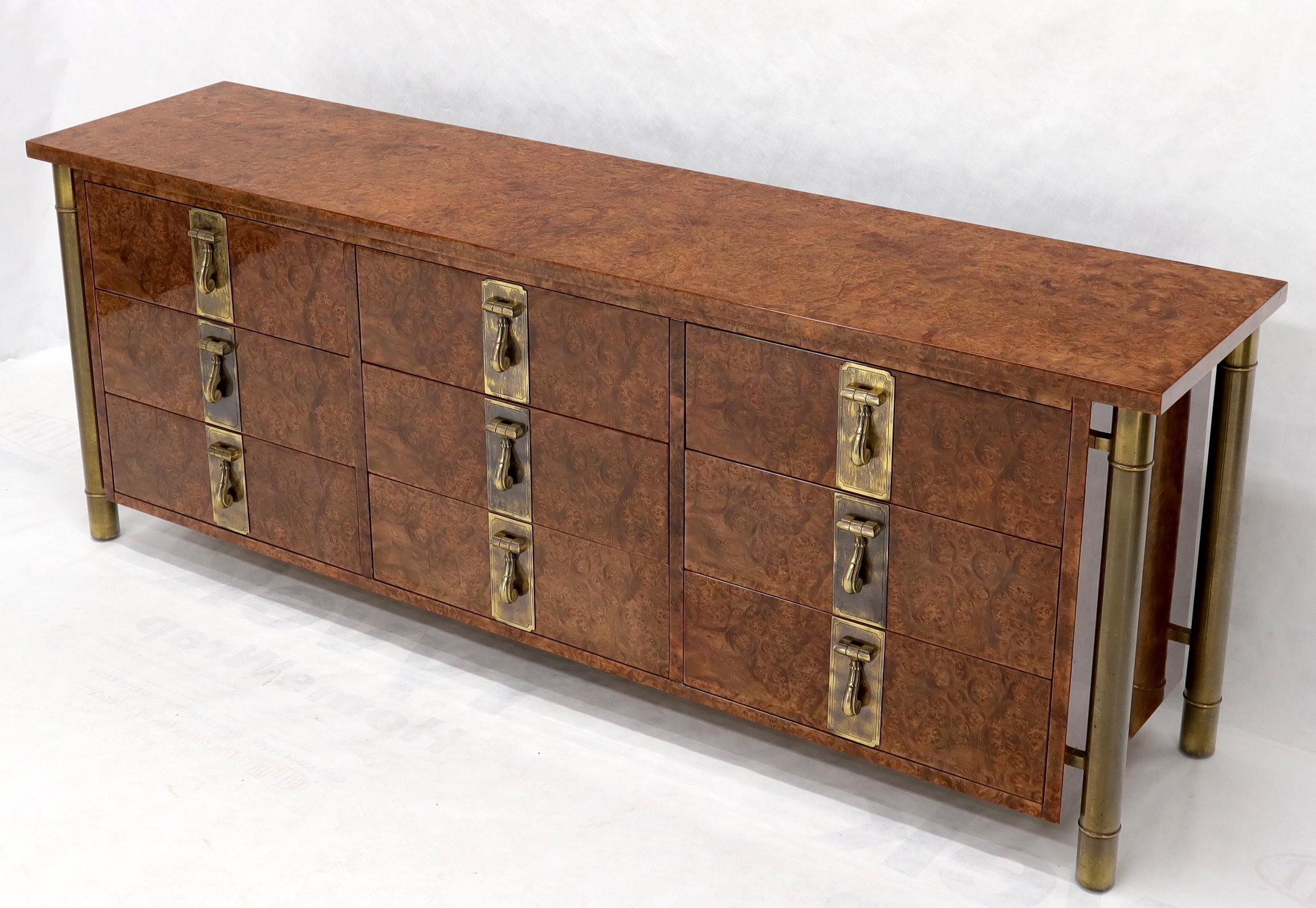Mastercraft Burl Wood and Brass Hardware Long 9 Drawers Credenza Dresser For Sale 3