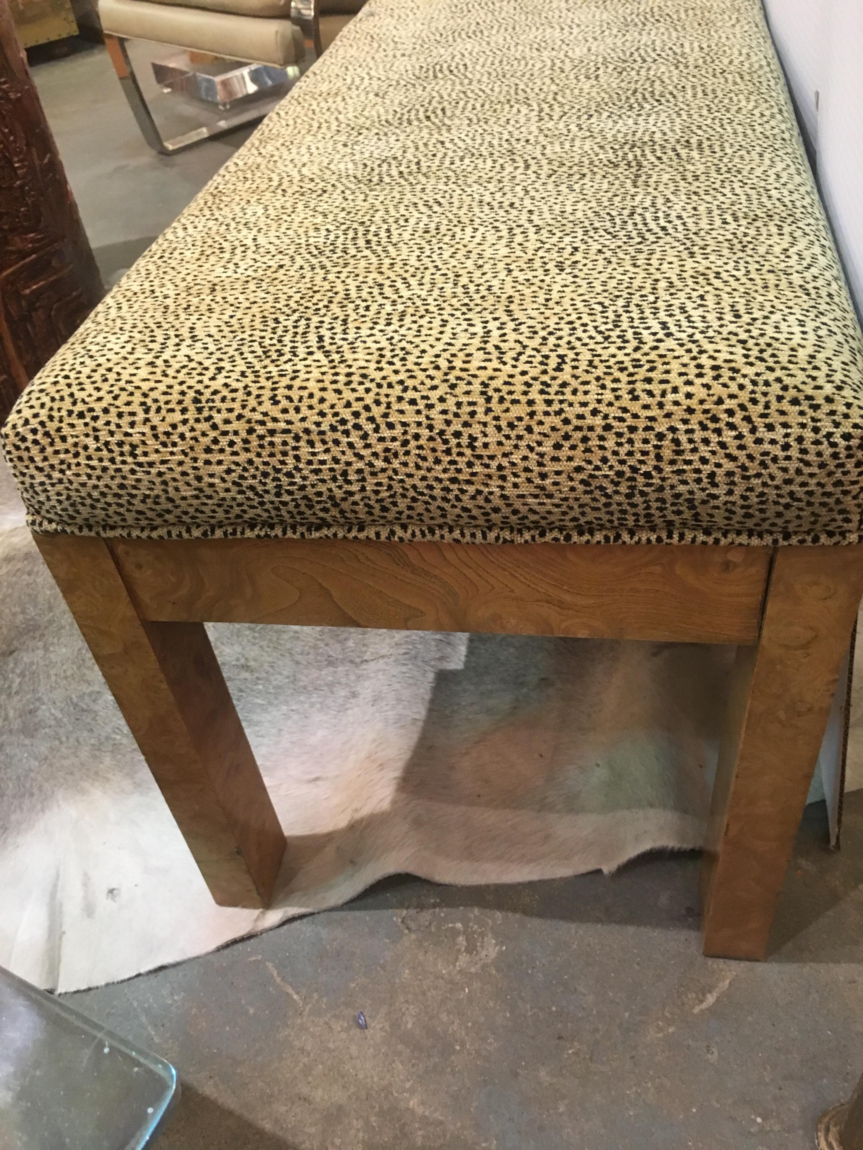 Mastercraft Burl Wood Upholstered Bench In Good Condition In Chicago, IL