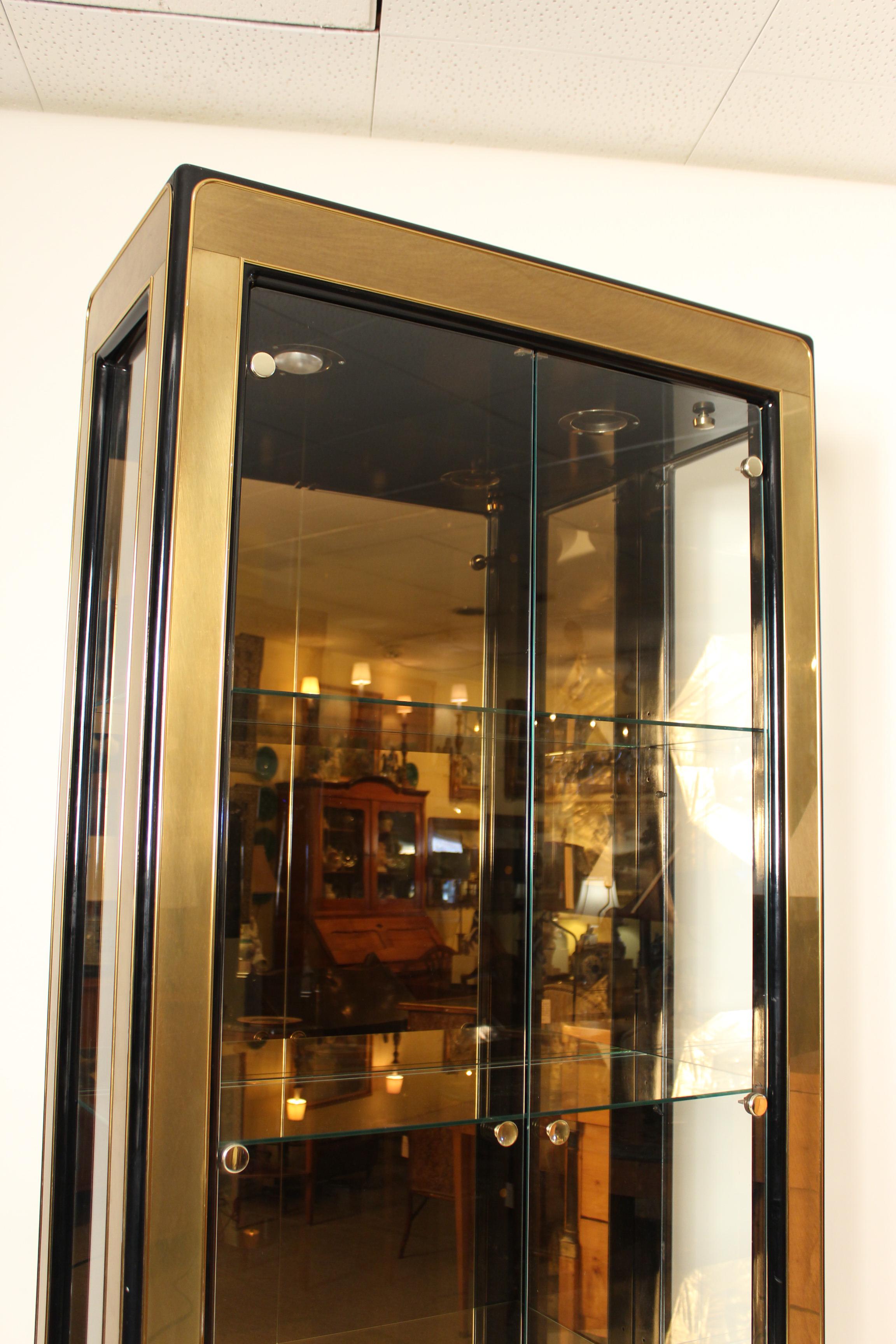 Late 20th Century Mastercraft Display Cabinet