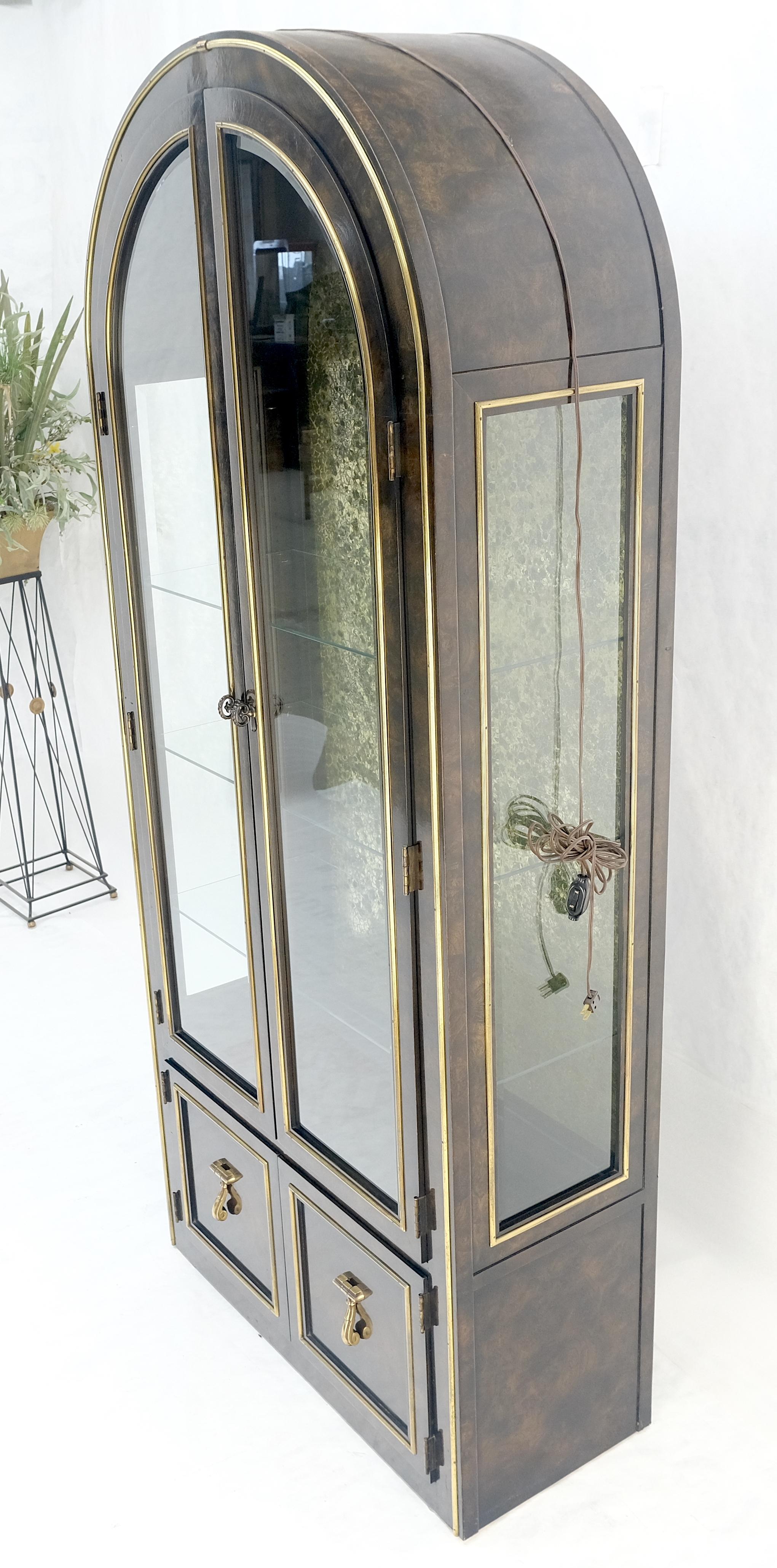 Mastercraft Cúpula Dos Puertas Estante de Vidrio Expositor Vitrina Vitrina en venta 5