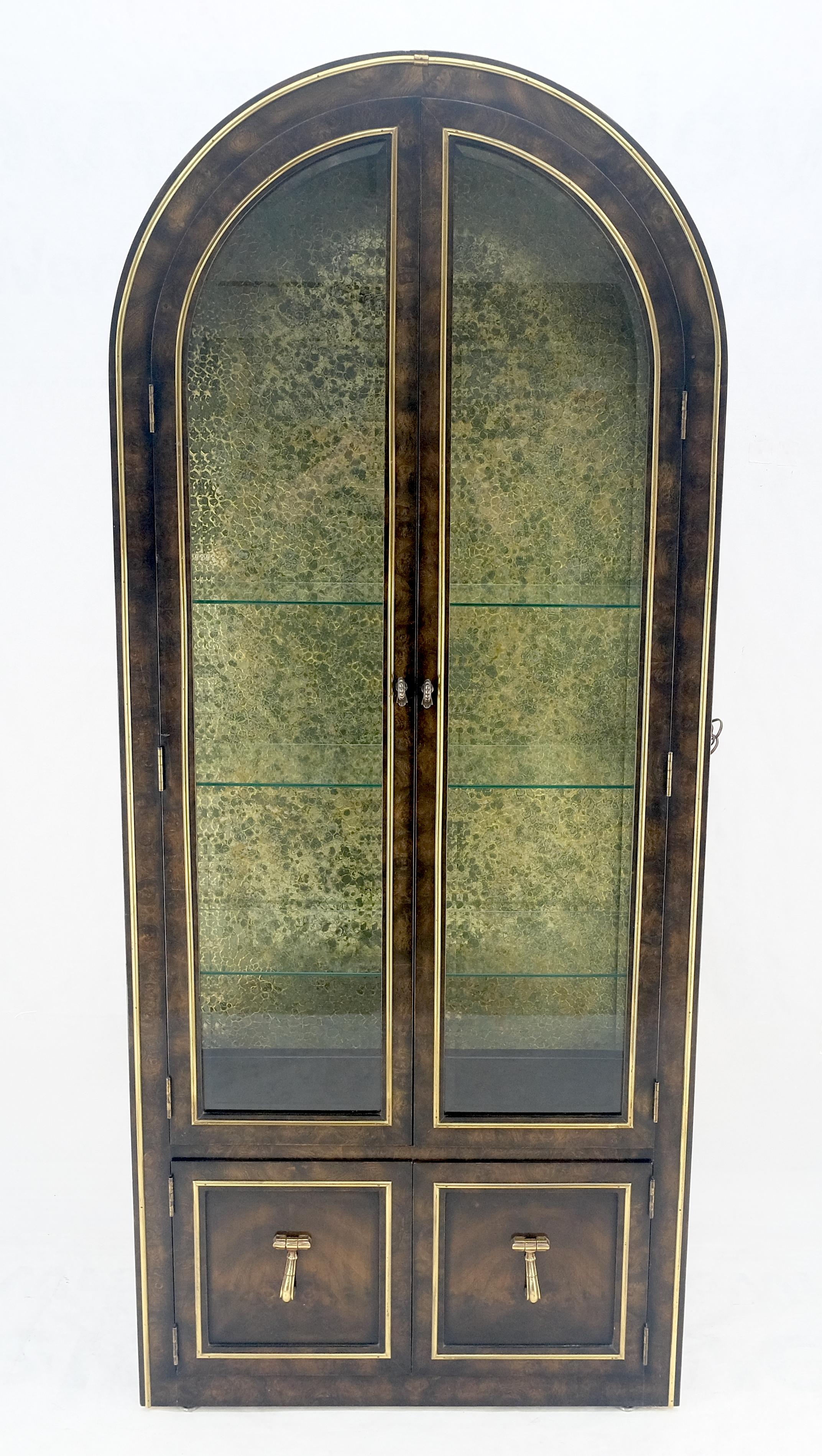 Mastercraft Cúpula Dos Puertas Estante de Vidrio Expositor Vitrina Vitrina Moderno de mediados de siglo en venta