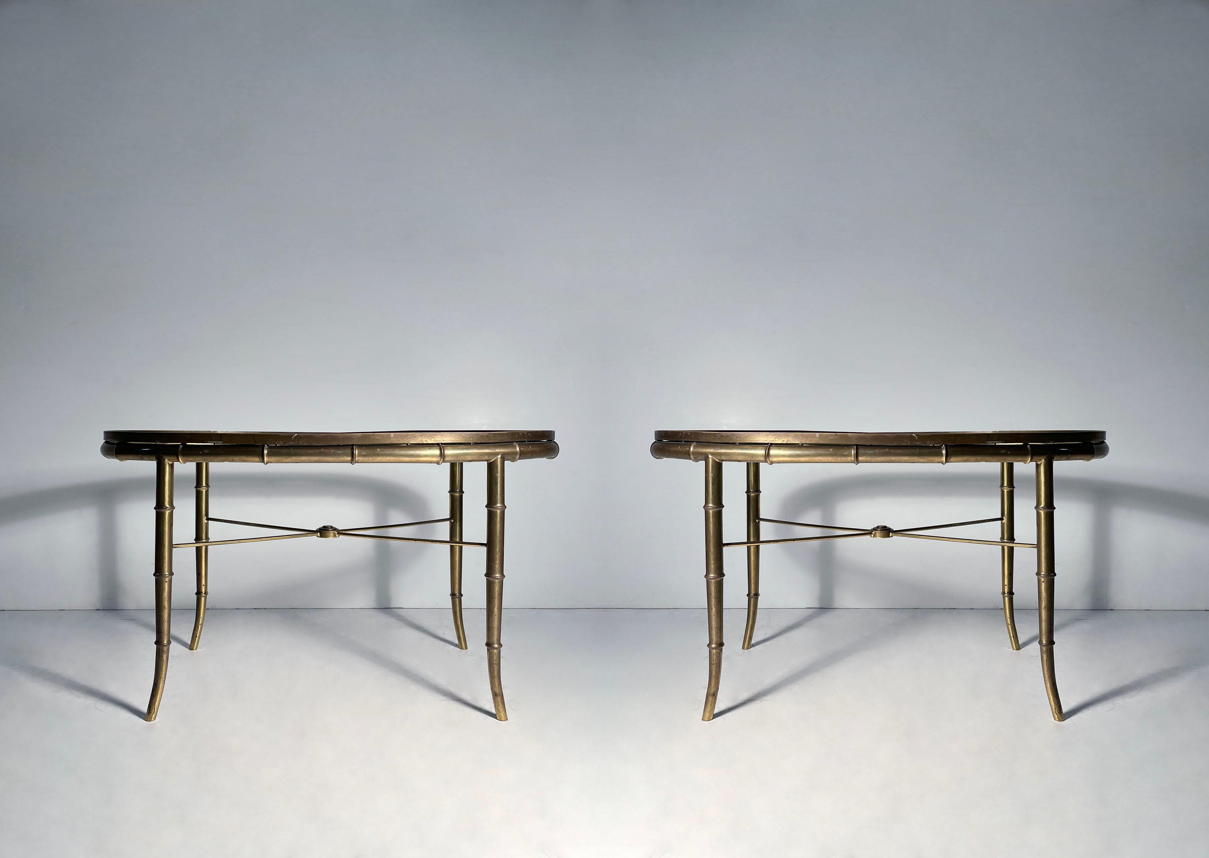 20ième siècle Mastercrafters Faux Bamboo Brass Oval End Tables / Coffee Tables en vente