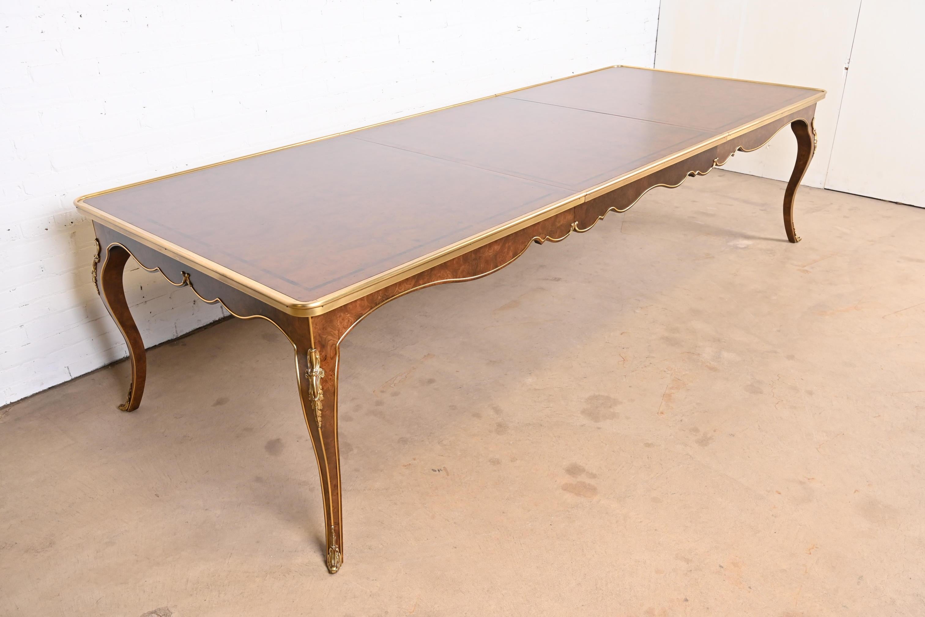 Mastercraft French Louis XV Burl Wood and Brass Extension Dining Table, 1970s For Sale 11