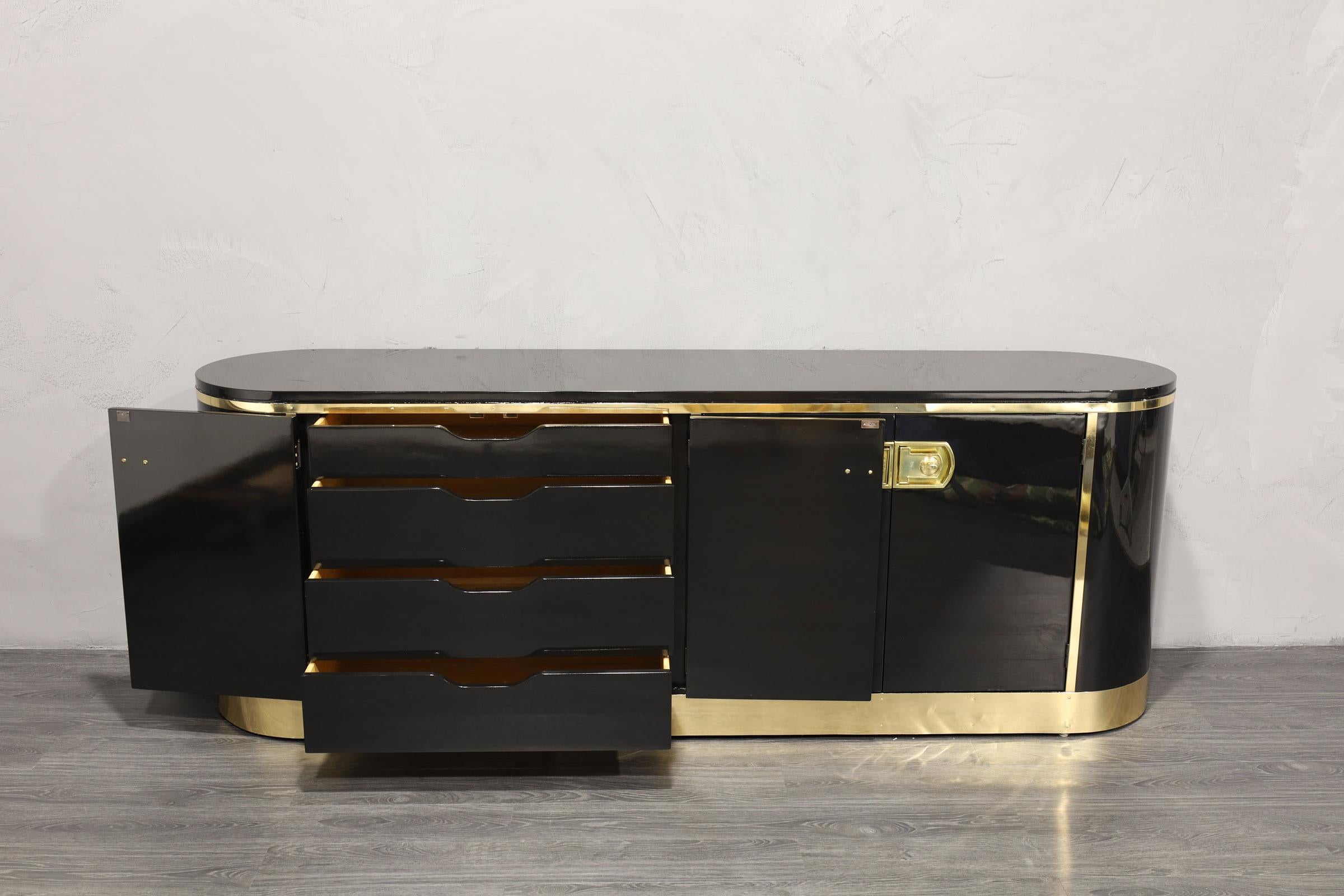 Mastercraft High Gloss Black Laquer and Brass Sideboard, 1970s For Sale 4