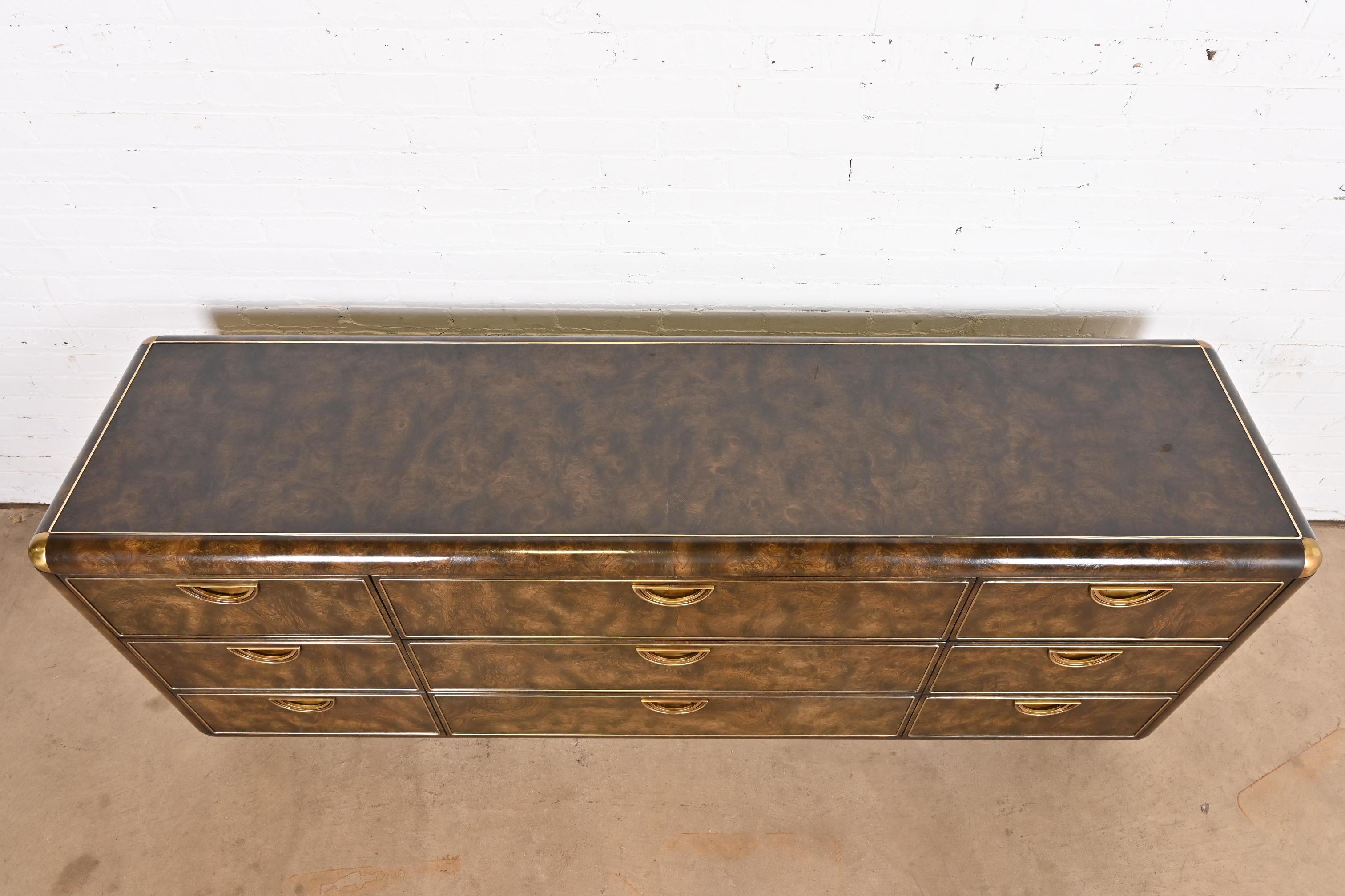 Mastercraft Hollywood Regency Campaign Burl Wood and Brass Nine-Drawer Dresser For Sale 5