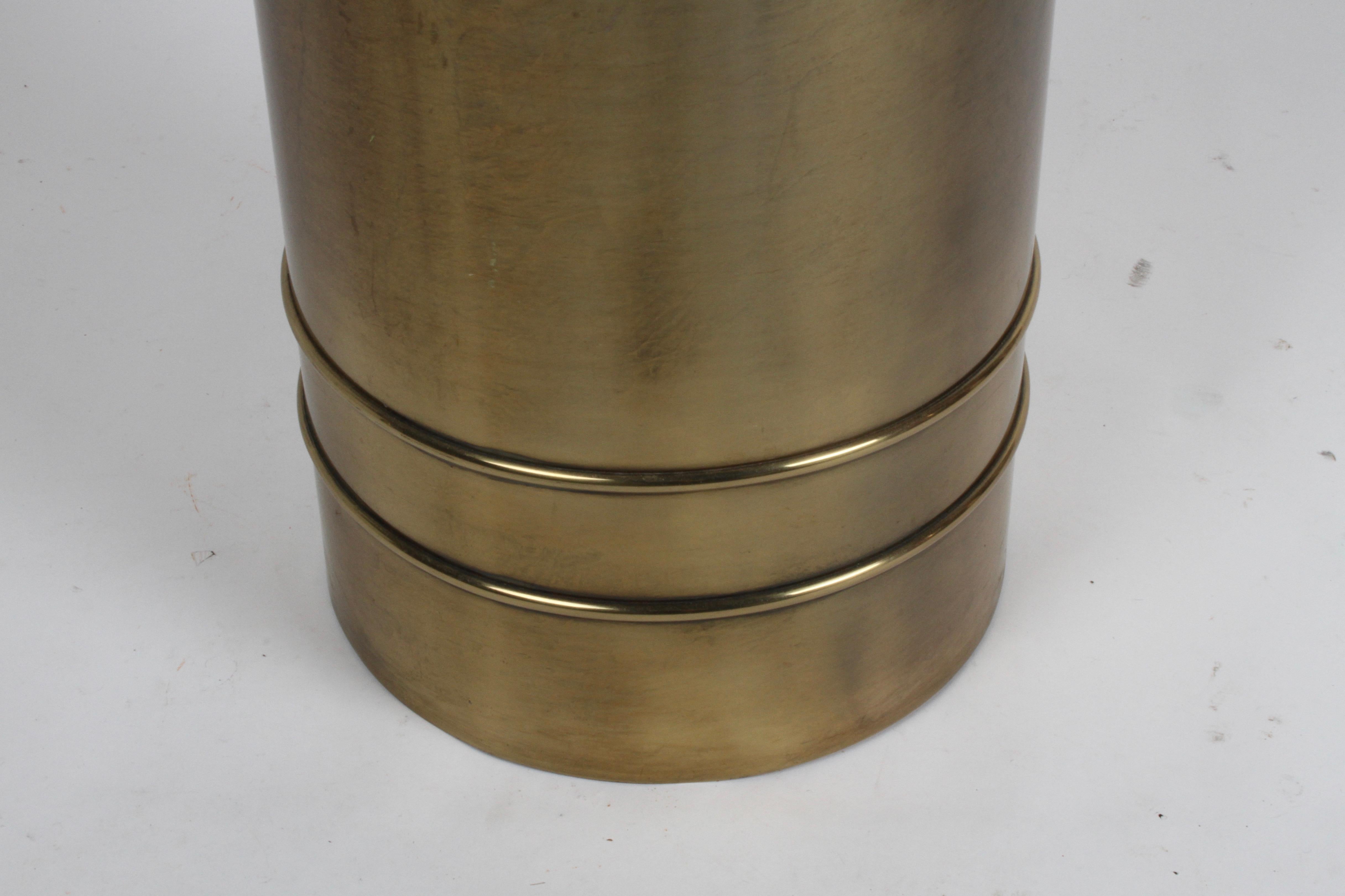 Mastercraft Hollywood Regency Round Cylinder Brass Display Pedestal or Planter For Sale 4