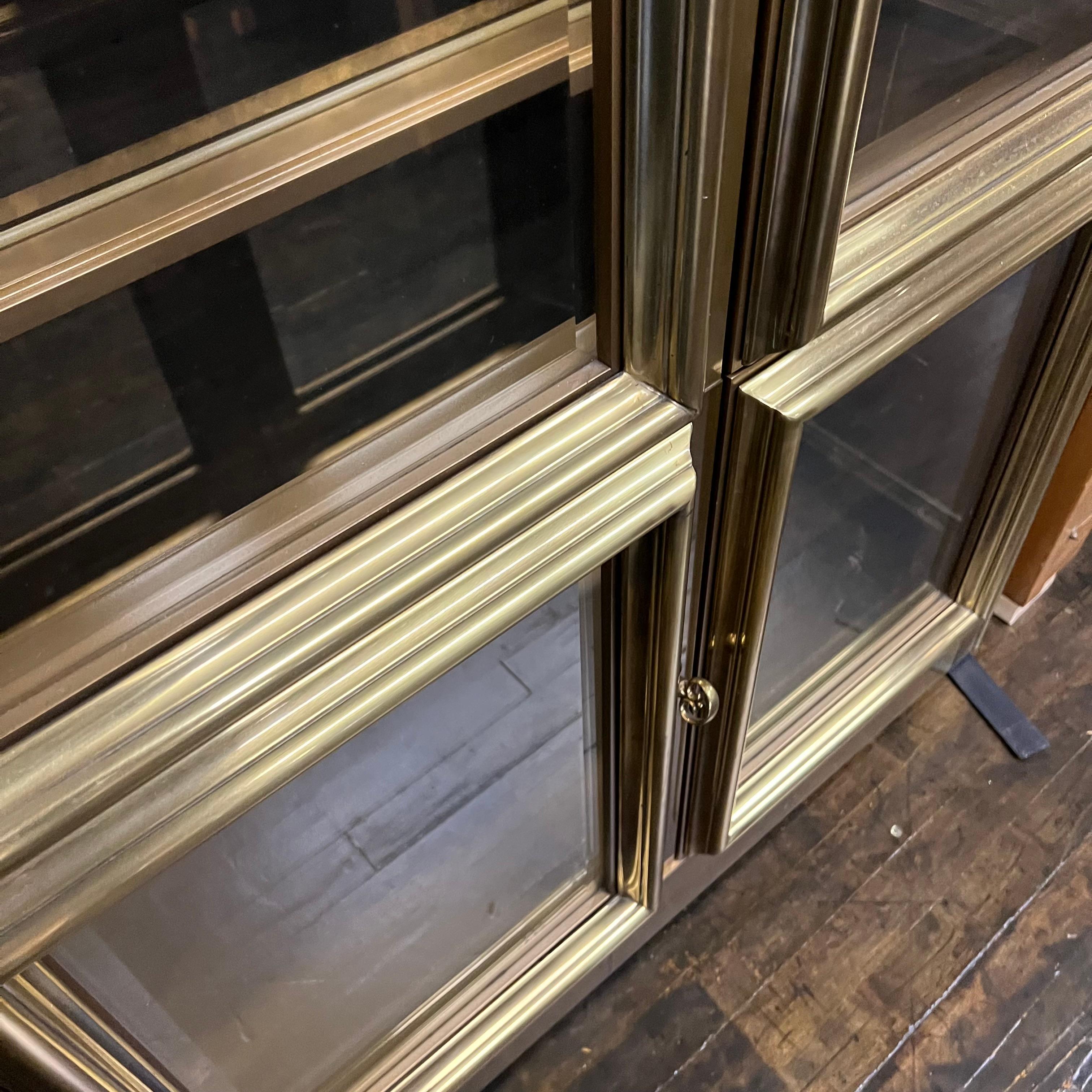 Mastercraft Hollywood Regency Style Brass and Glass Vitrine or Display Cabinet For Sale 2