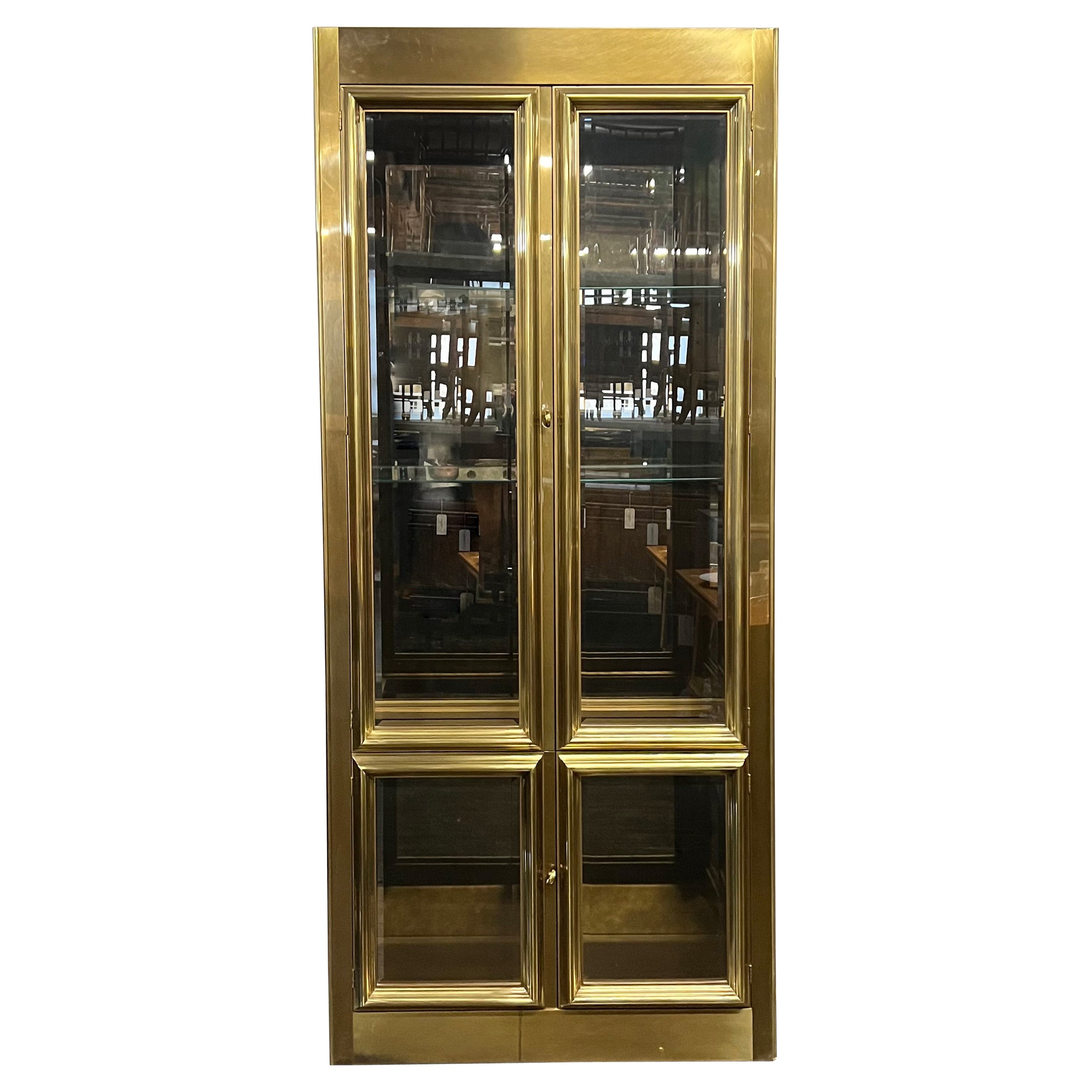 Mastercraft Hollywood Regency Style Brass and Glass Vitrine or Display Cabinet For Sale