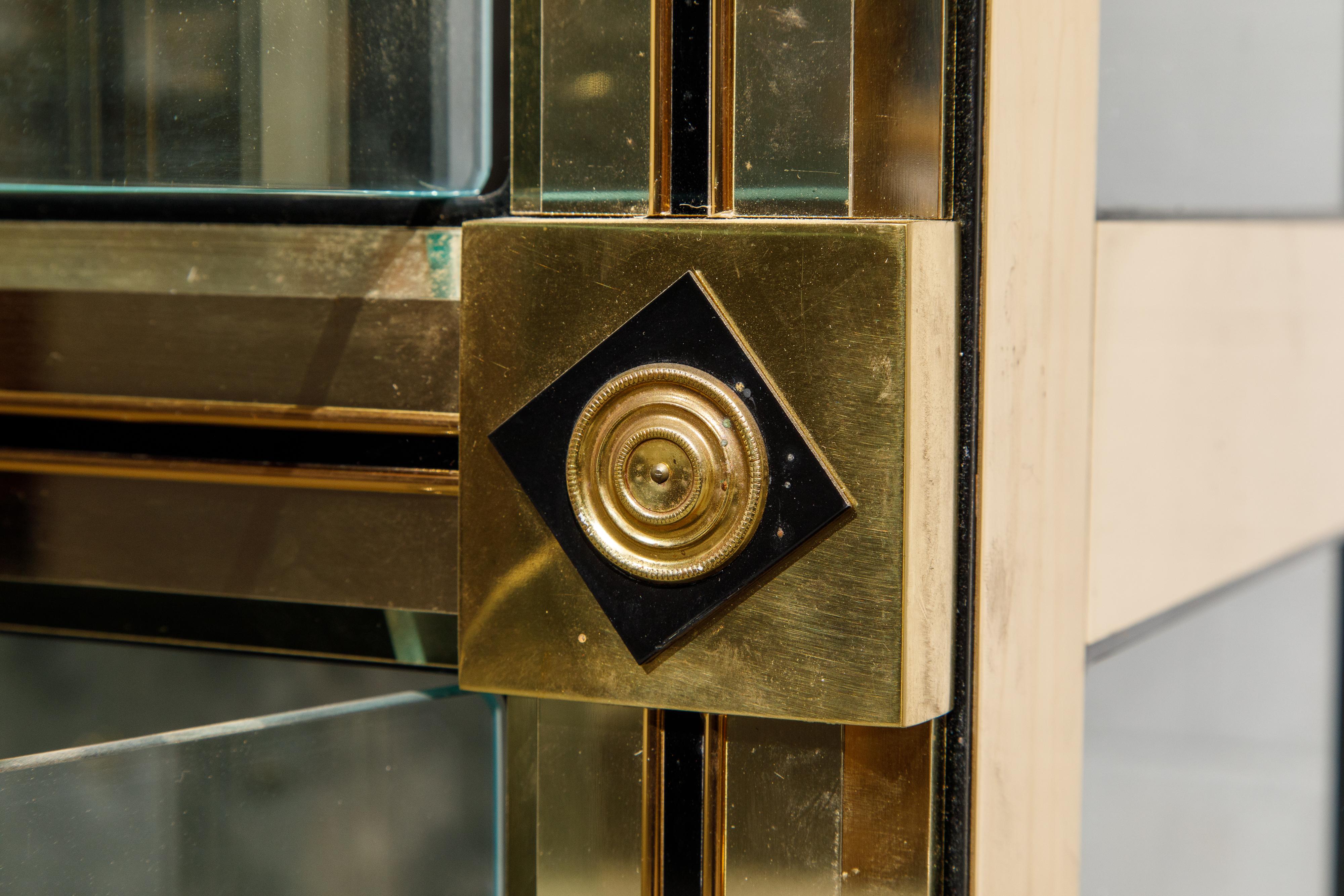 Mastercraft Illuminated Brass Display Cabinets, circa 1980, Pair Available 7